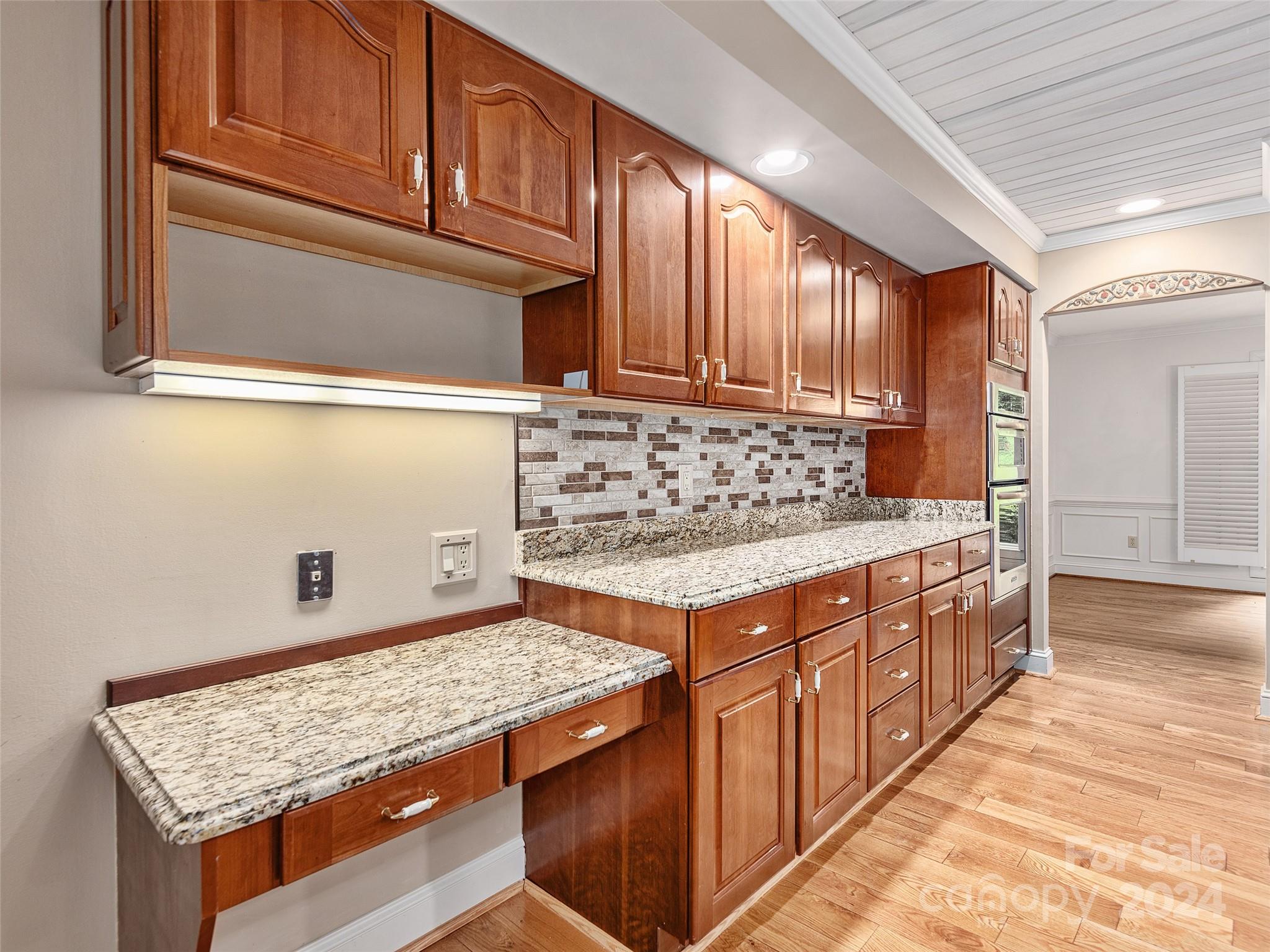 115 Woodglen Court