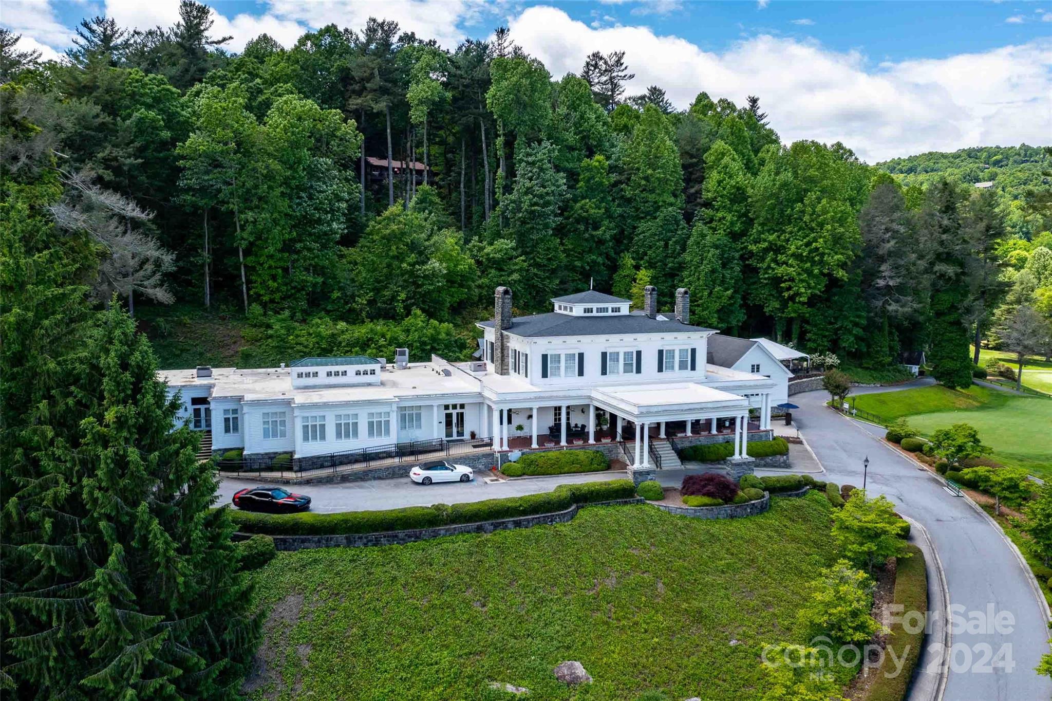 115 Woodglen Court