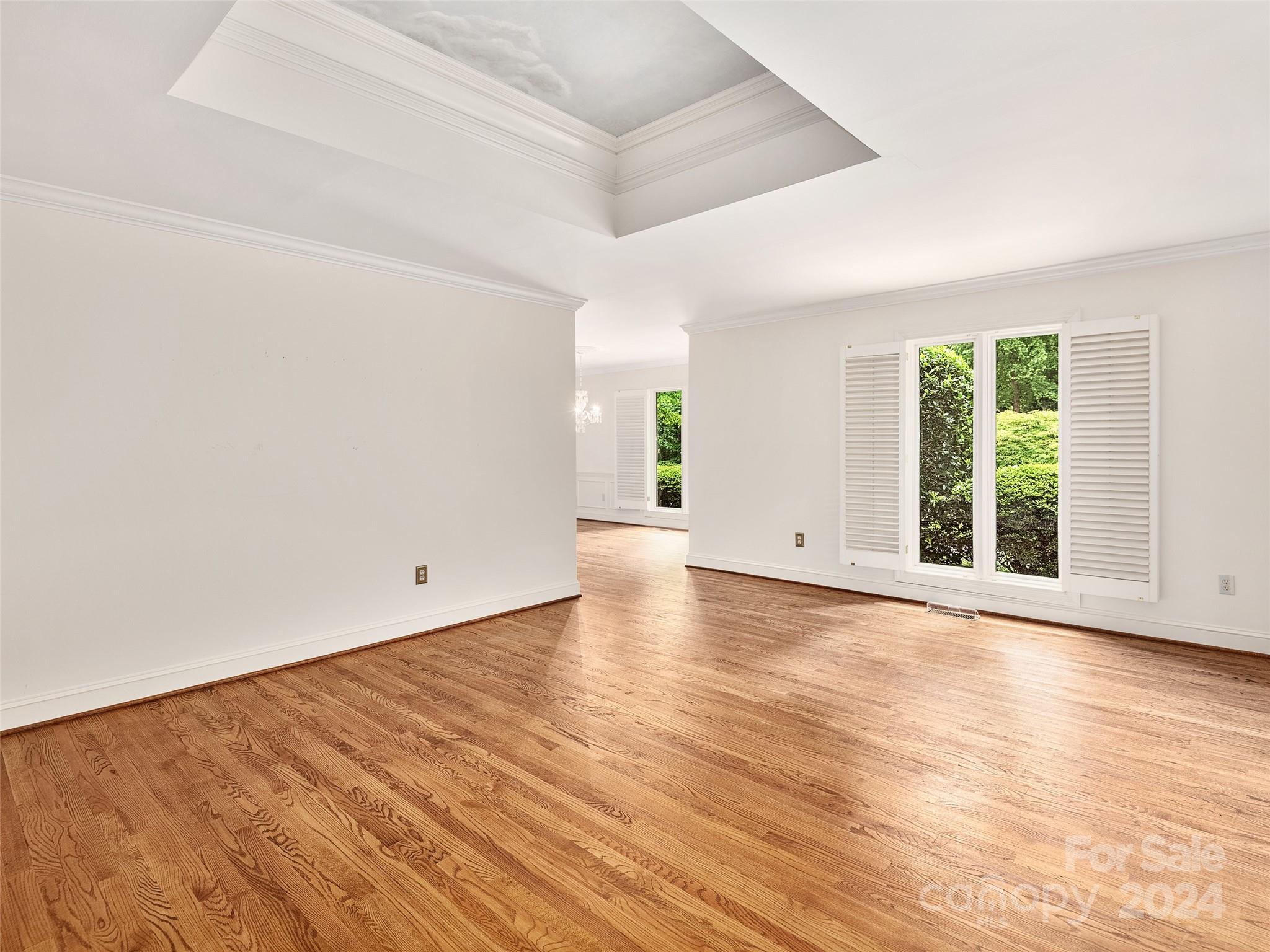 115 Woodglen Court