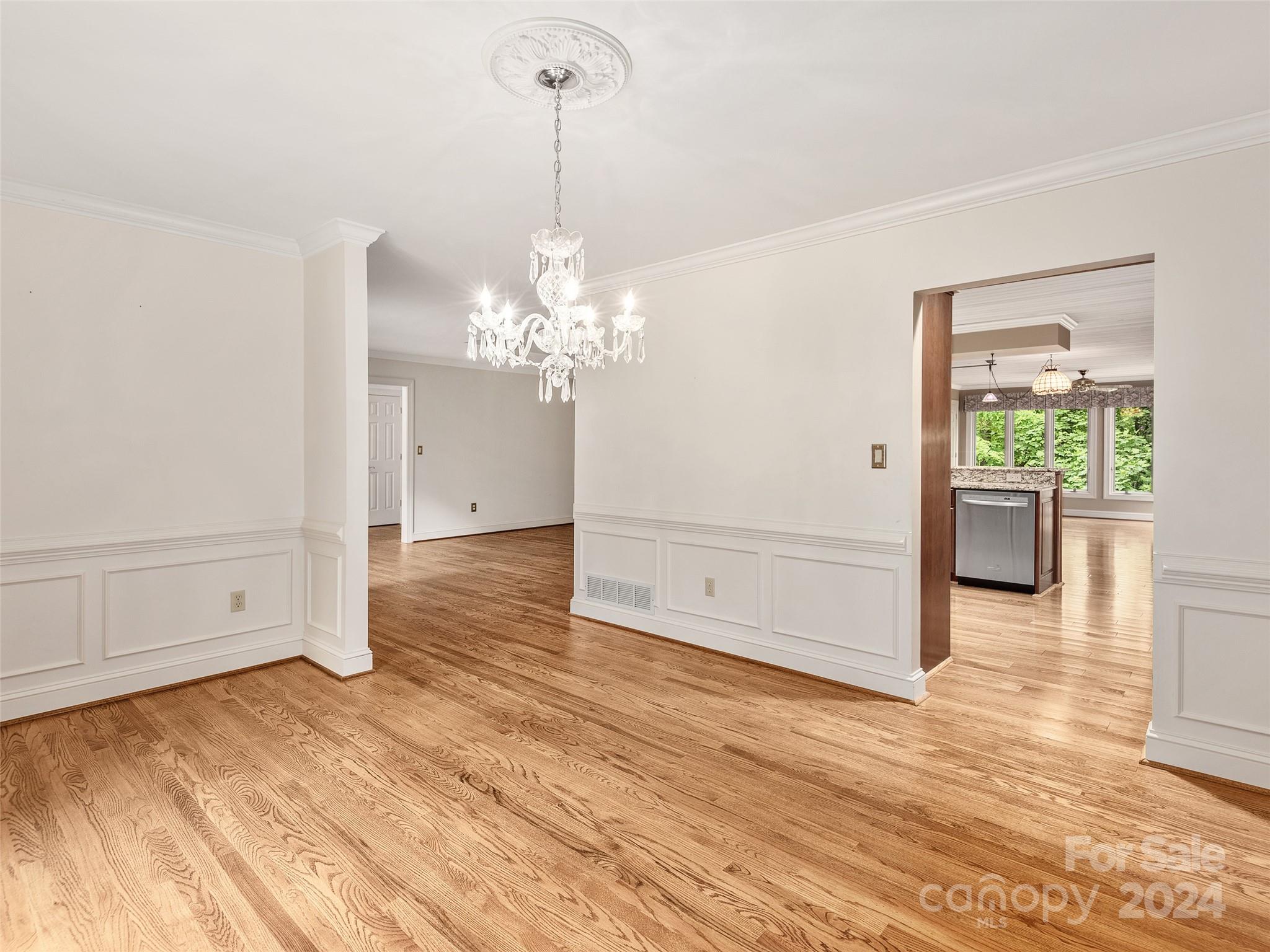115 Woodglen Court
