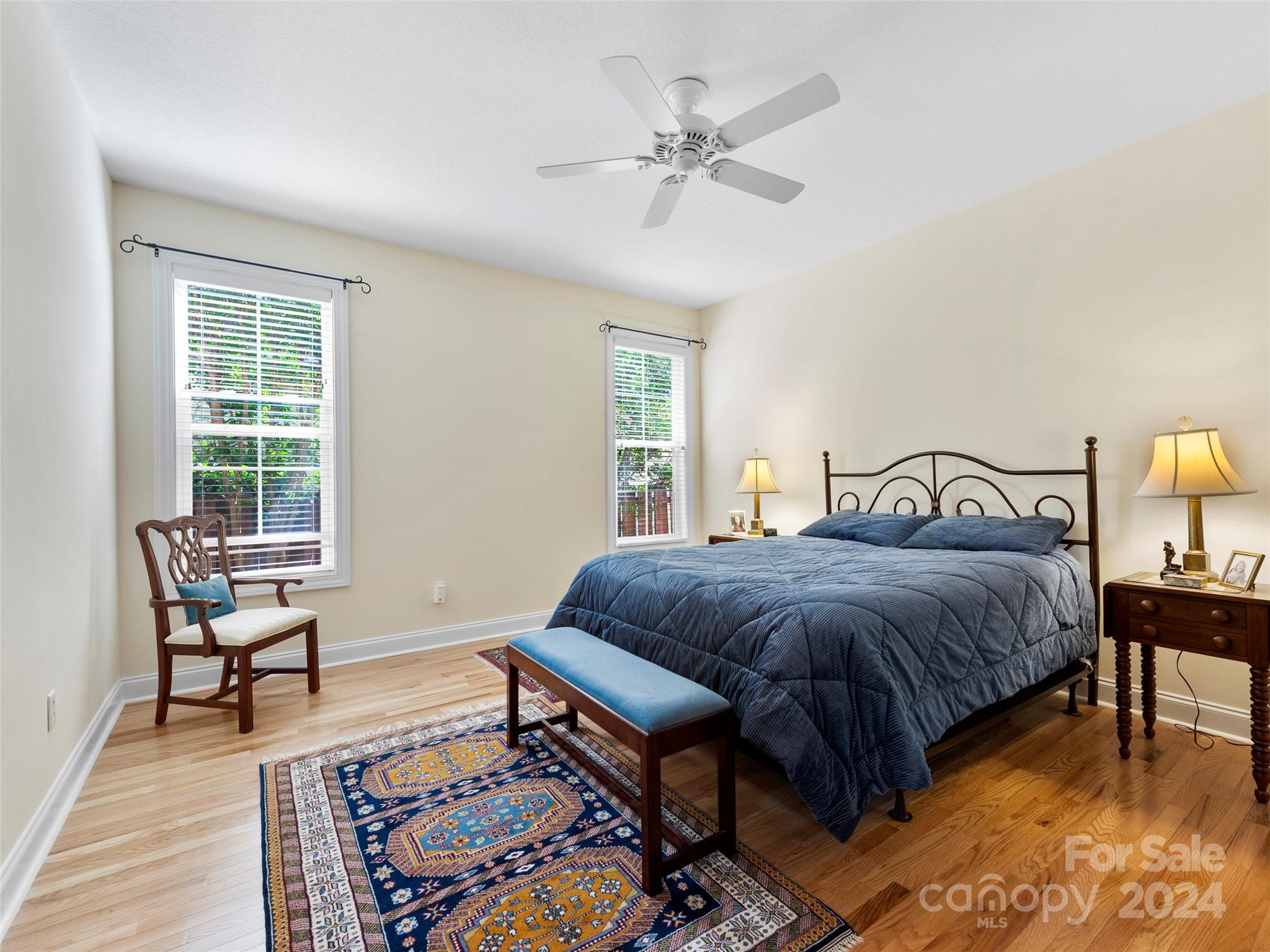 27 S Inglenook Lane