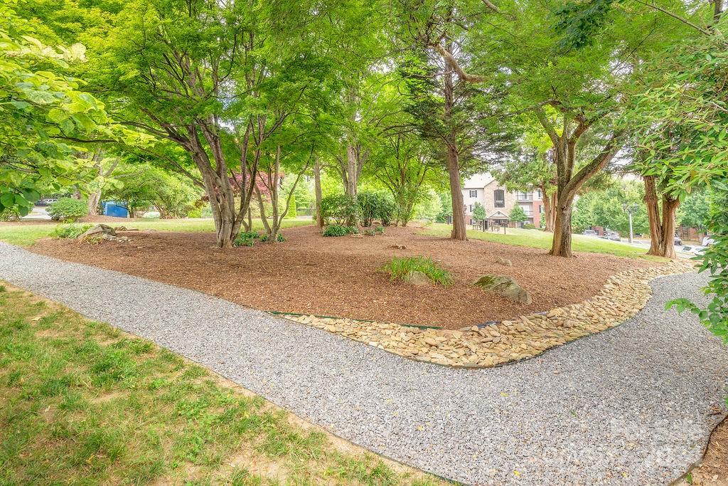 318 Appeldoorn Circle