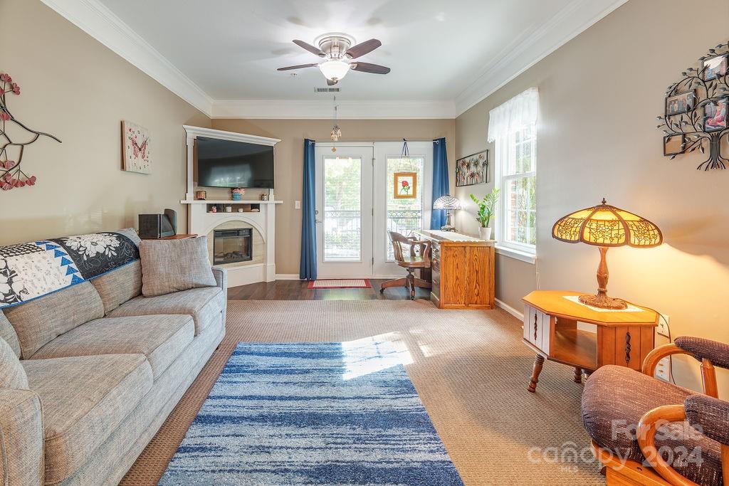 318 Appeldoorn Circle
