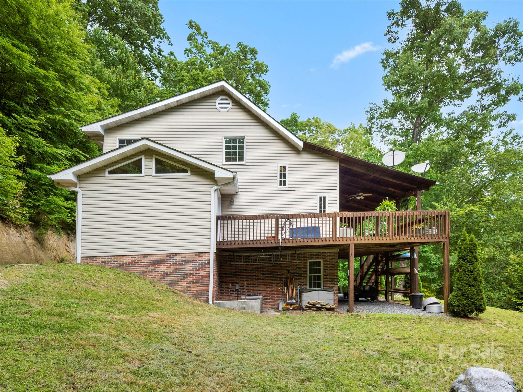 391 Indian Ridge Trail