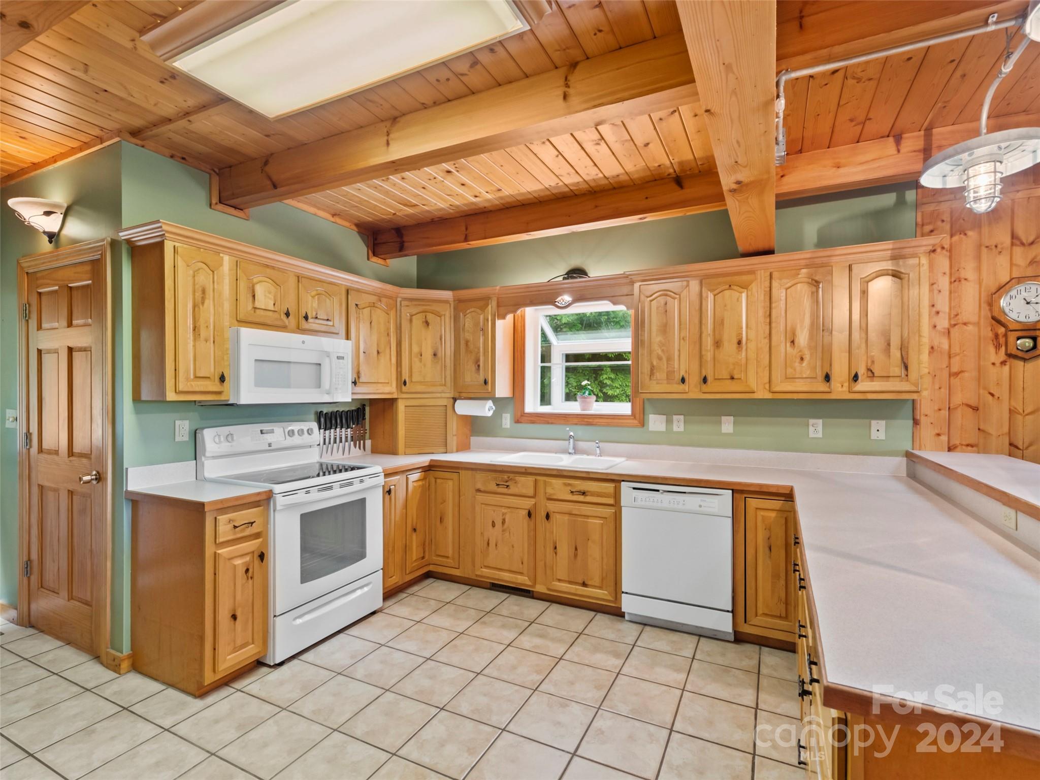 391 Indian Ridge Trail