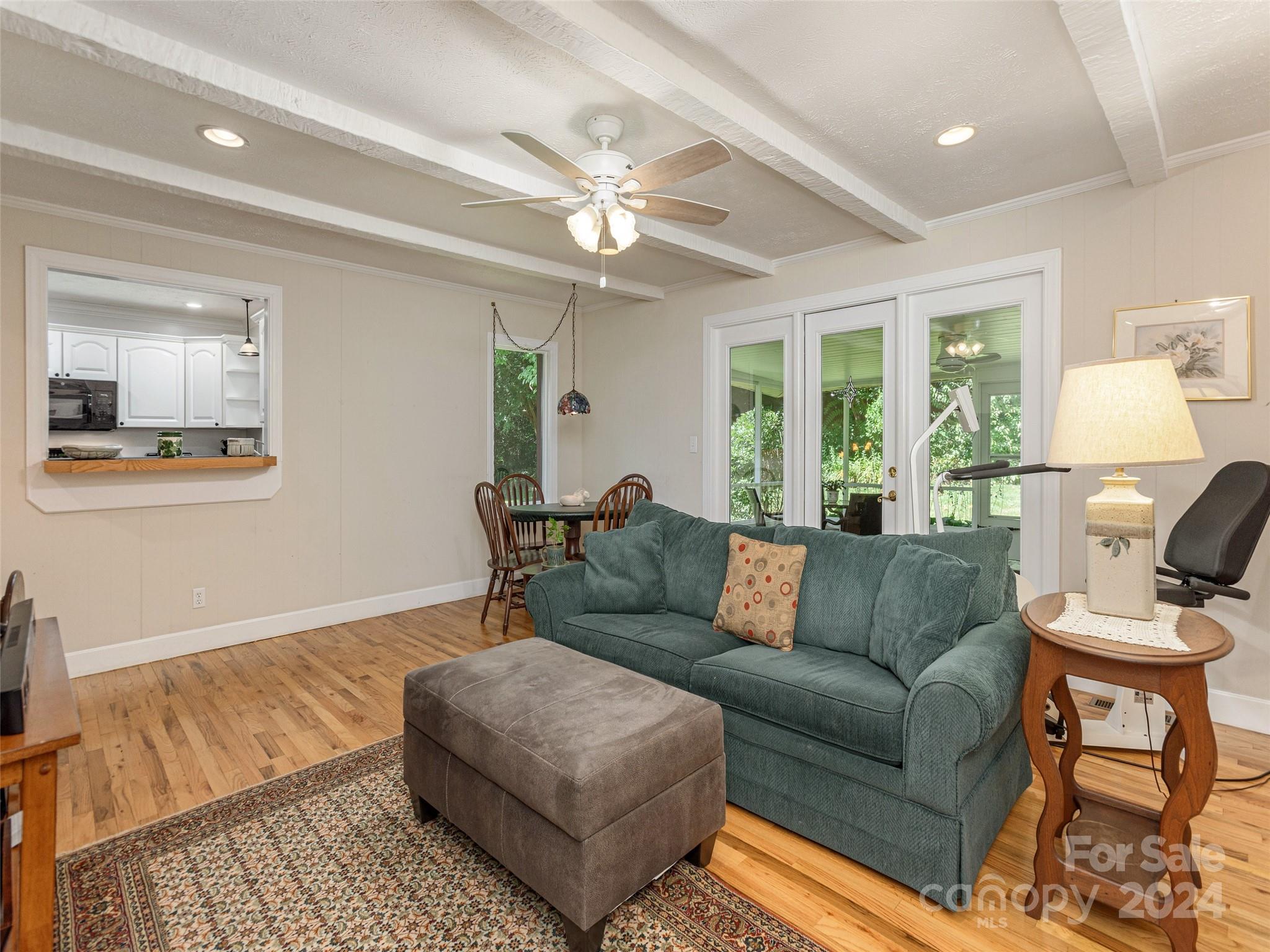 1707 Hummingbird Lane