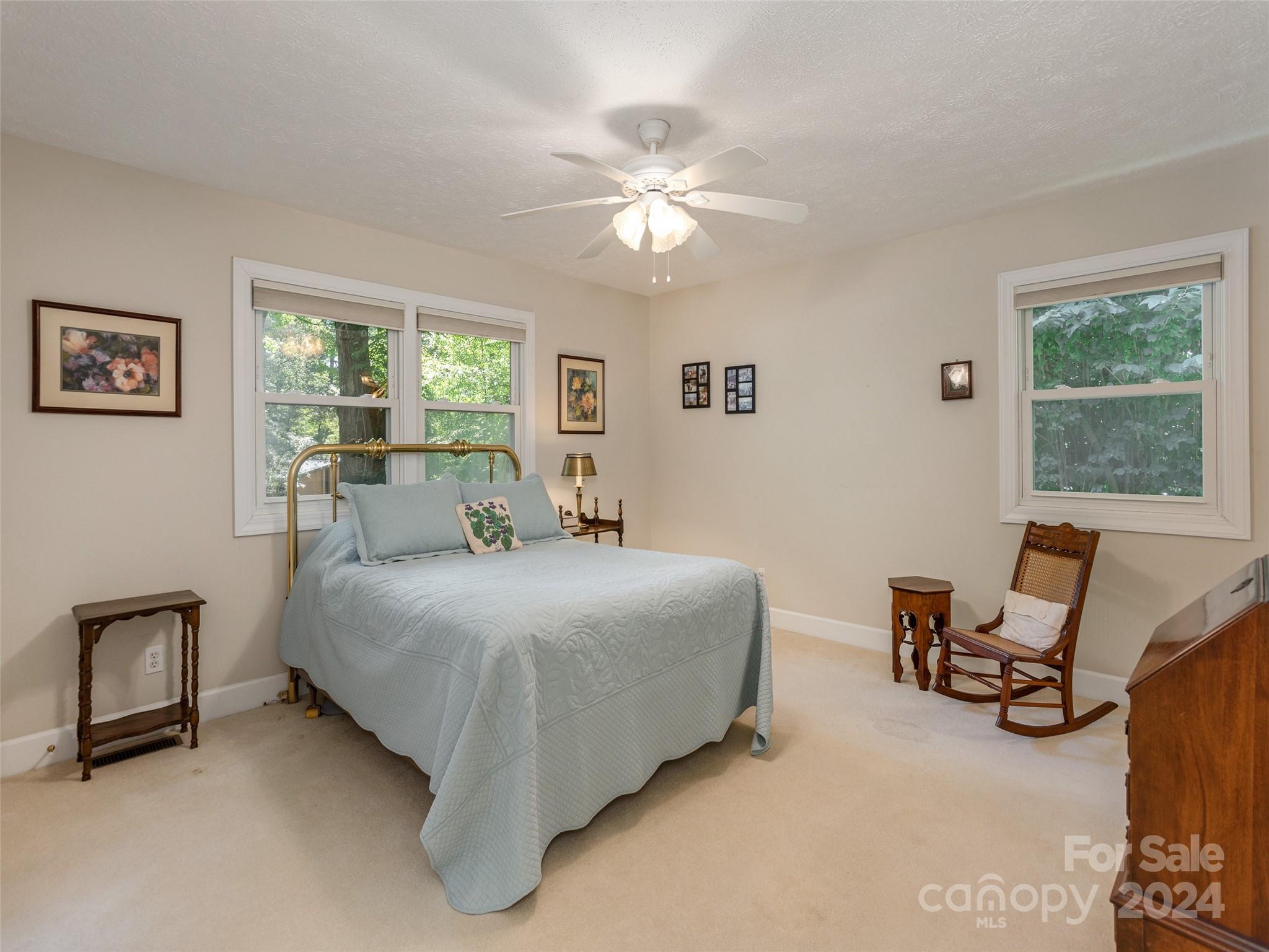 1707 Hummingbird Lane