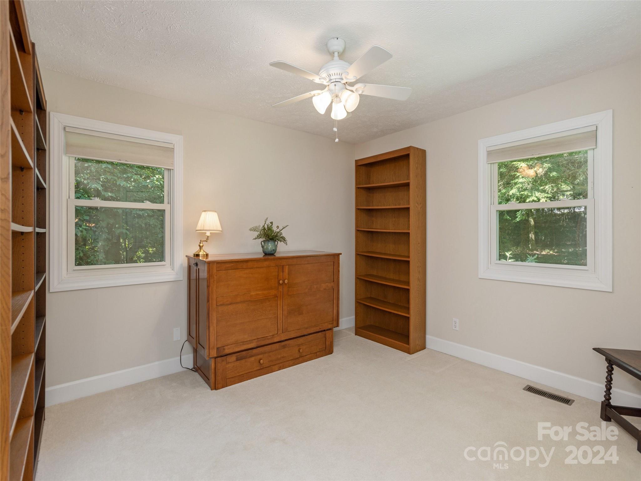 1707 Hummingbird Lane