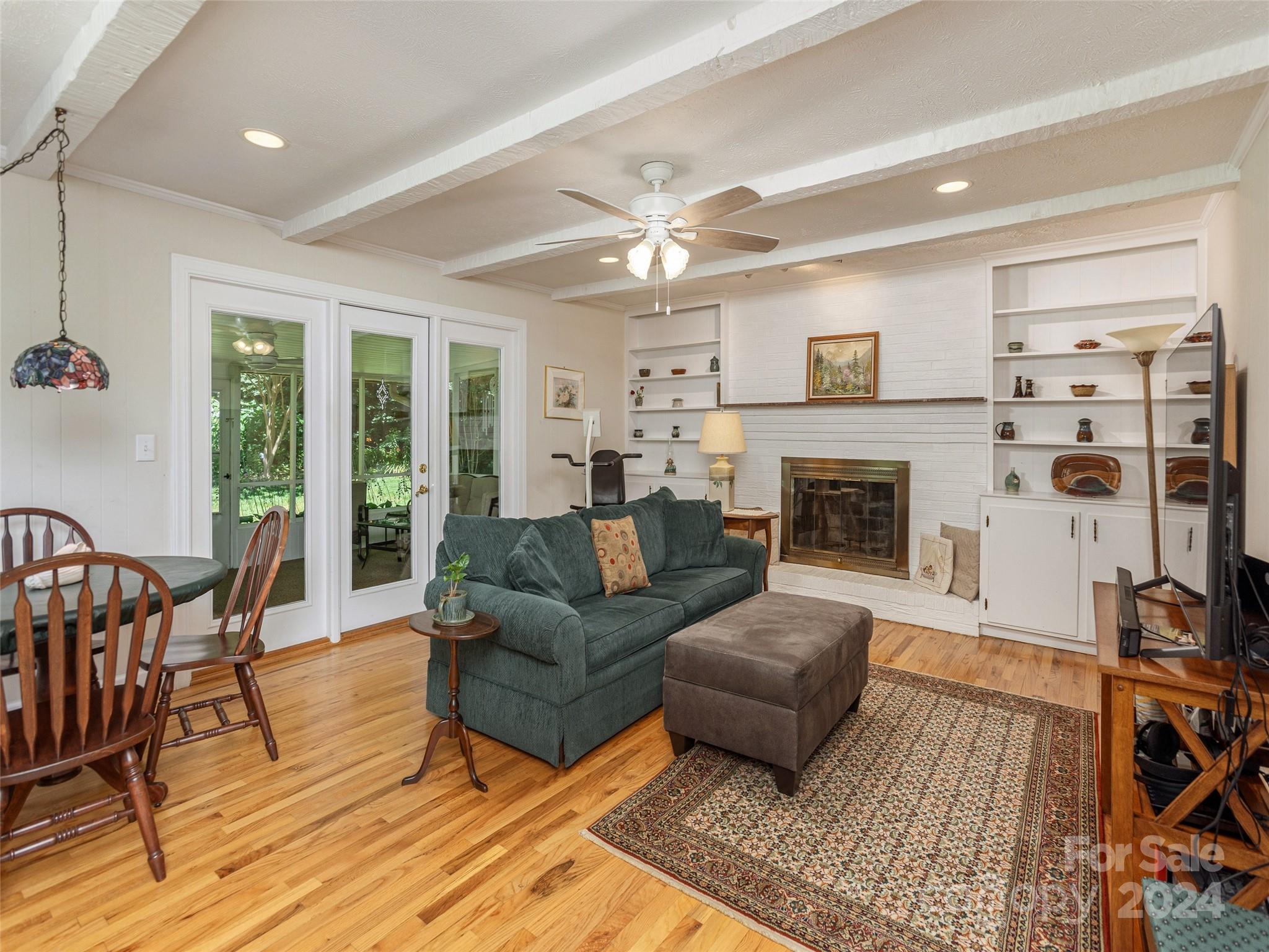 1707 Hummingbird Lane