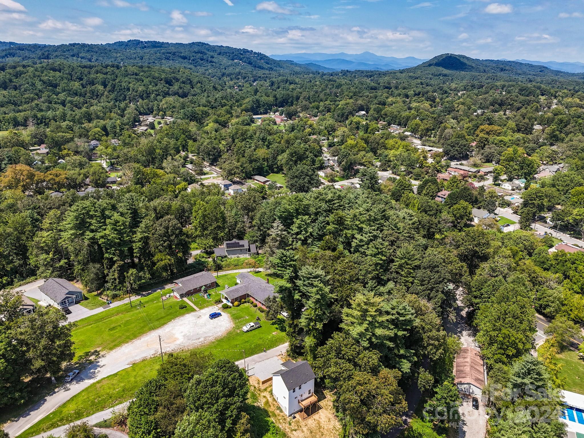 40 Summit Circle