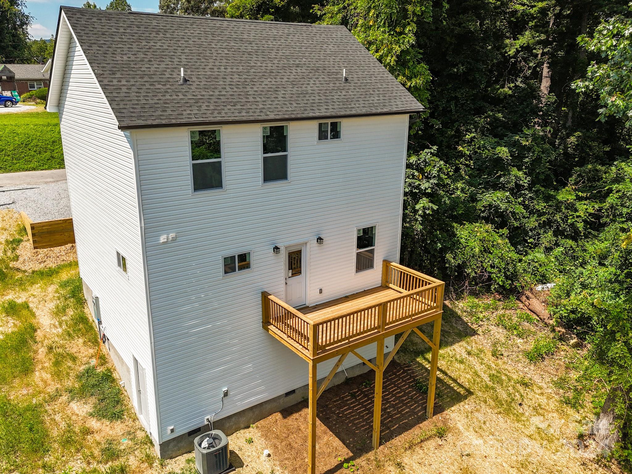 40 Summit Circle
