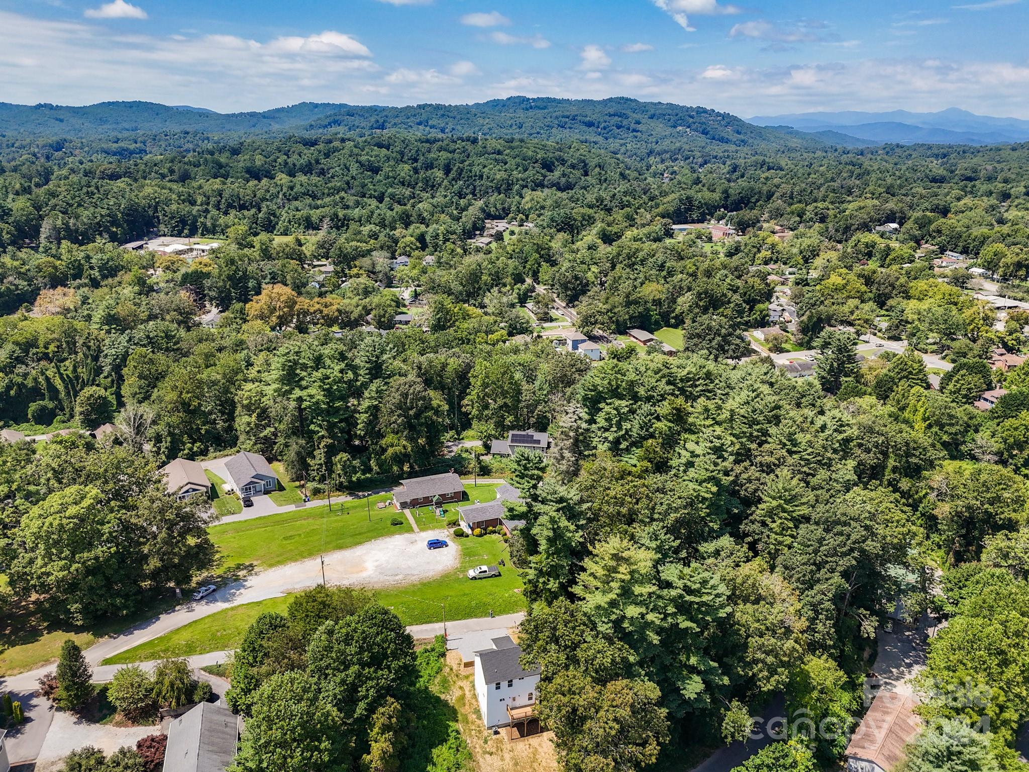 40 Summit Circle