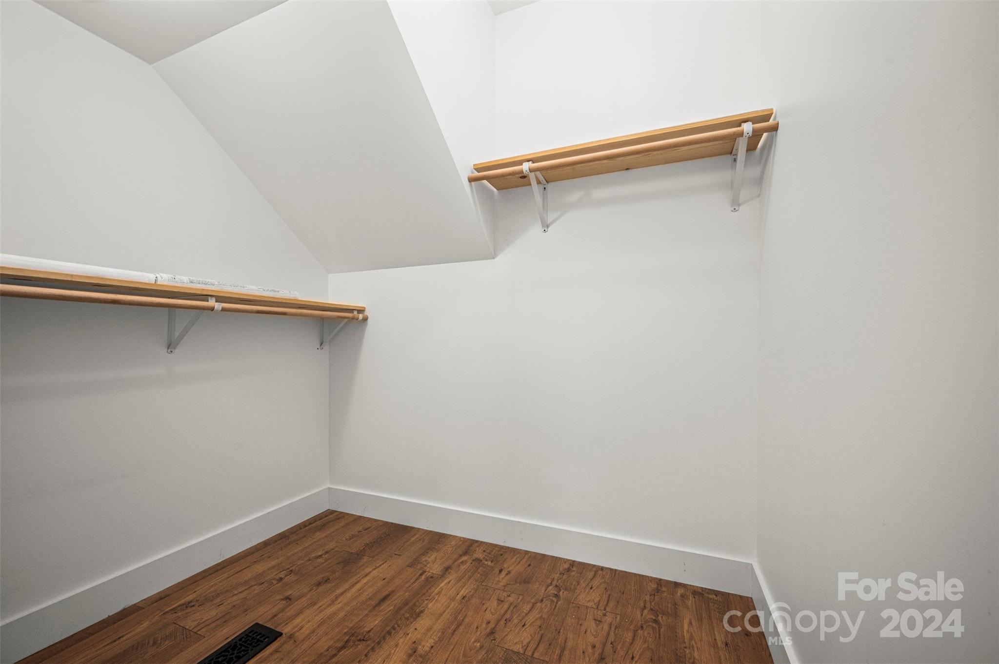 1396 Braewick Road