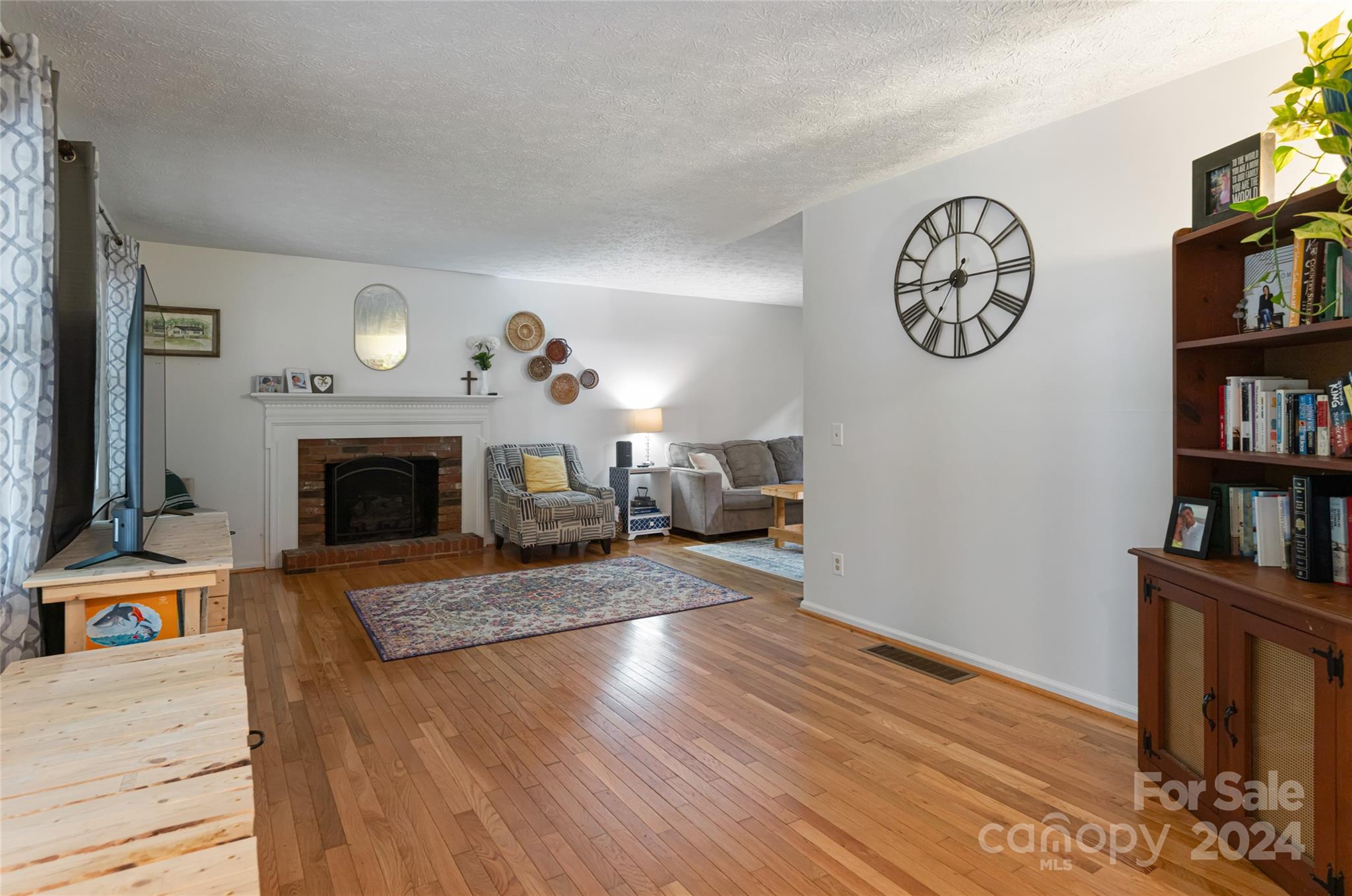 2514 Kanuga Road
