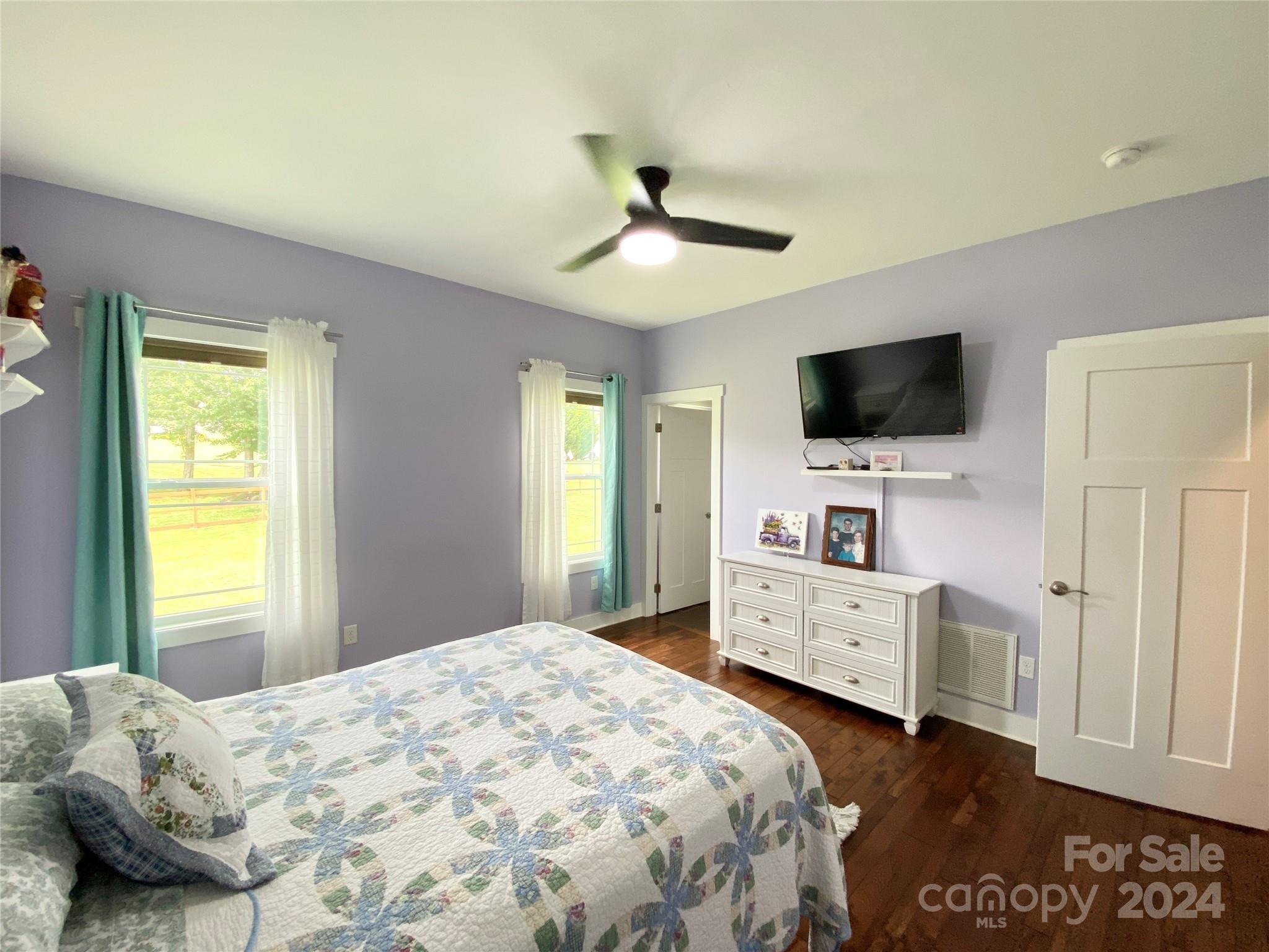 362 River Breeze Lane
