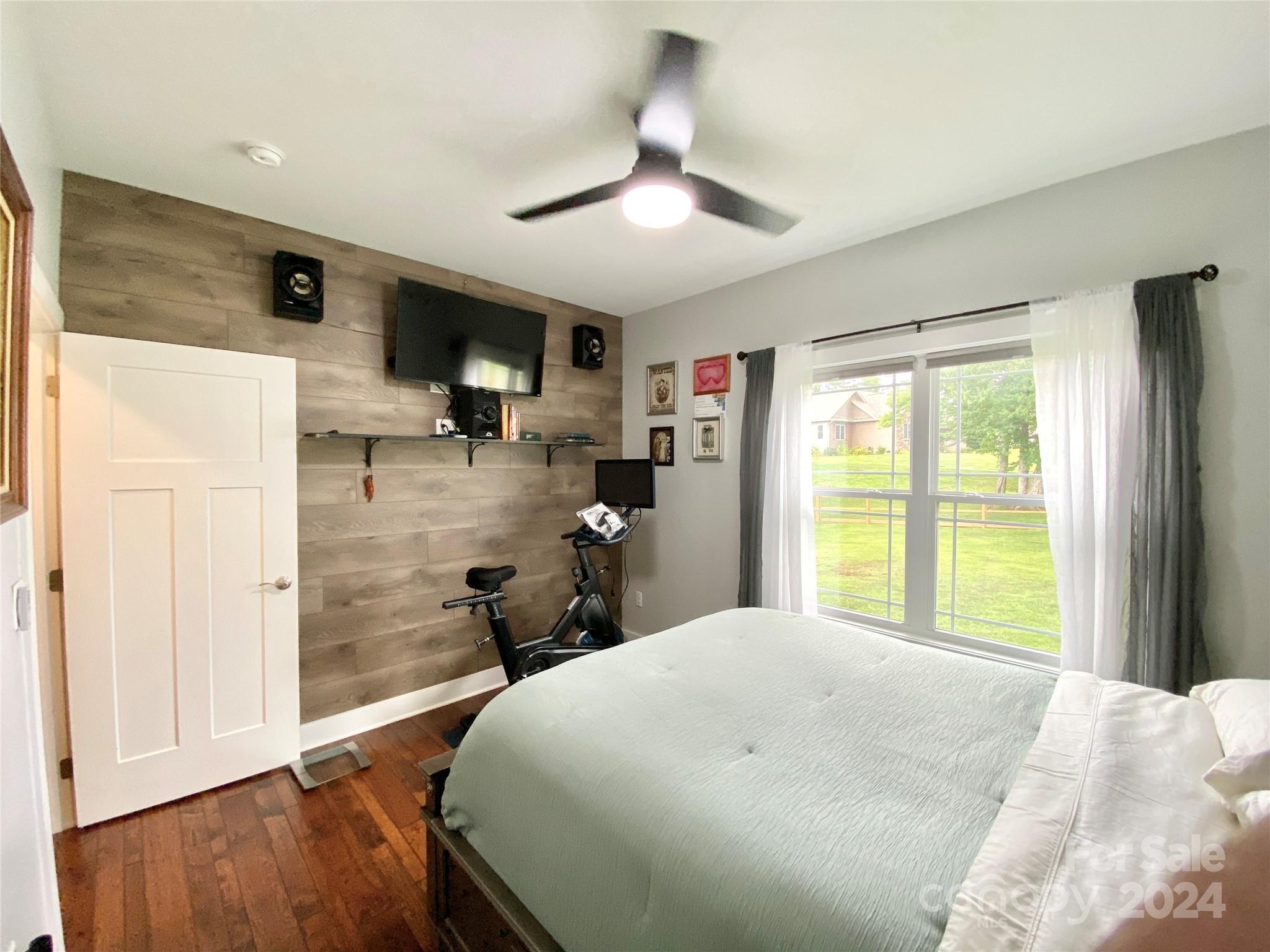 362 River Breeze Lane