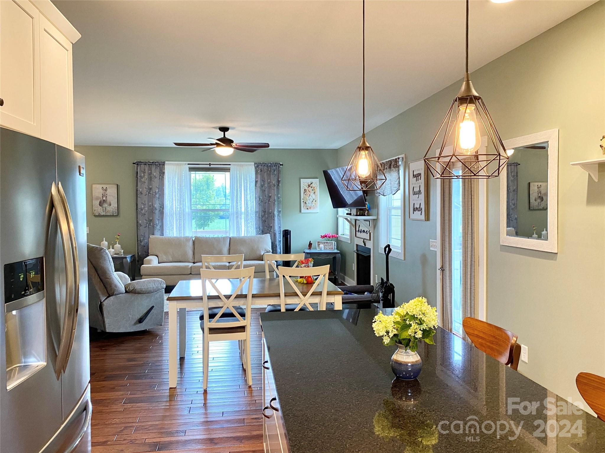 362 River Breeze Lane