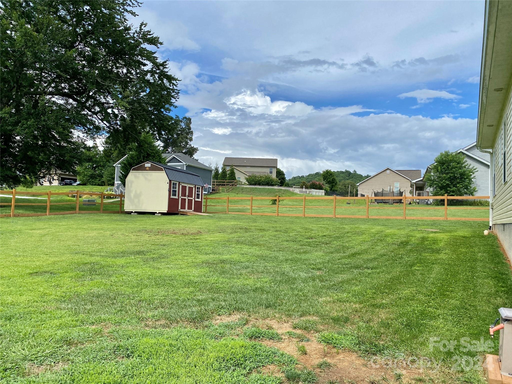 362 River Breeze Lane