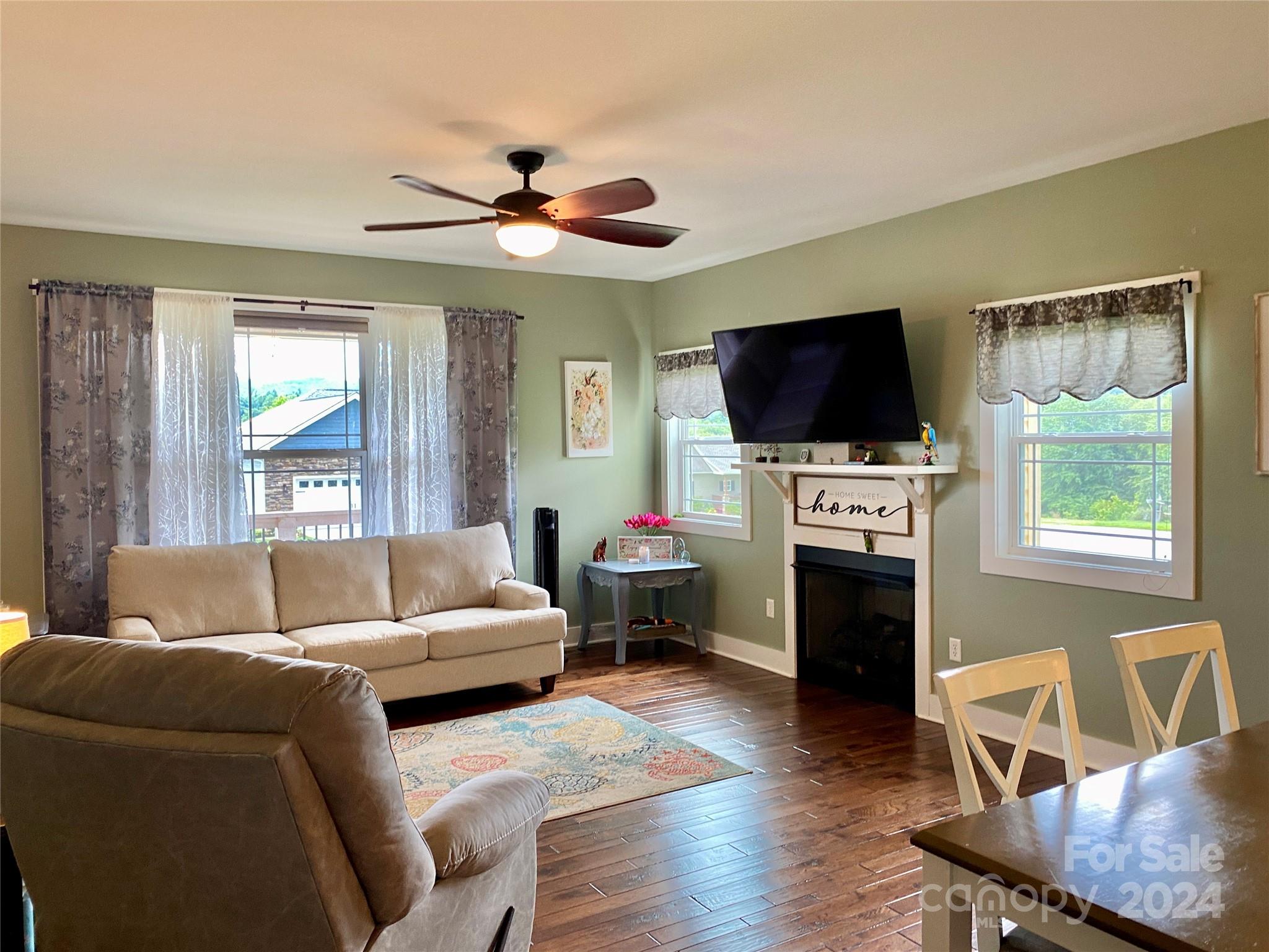 362 River Breeze Lane