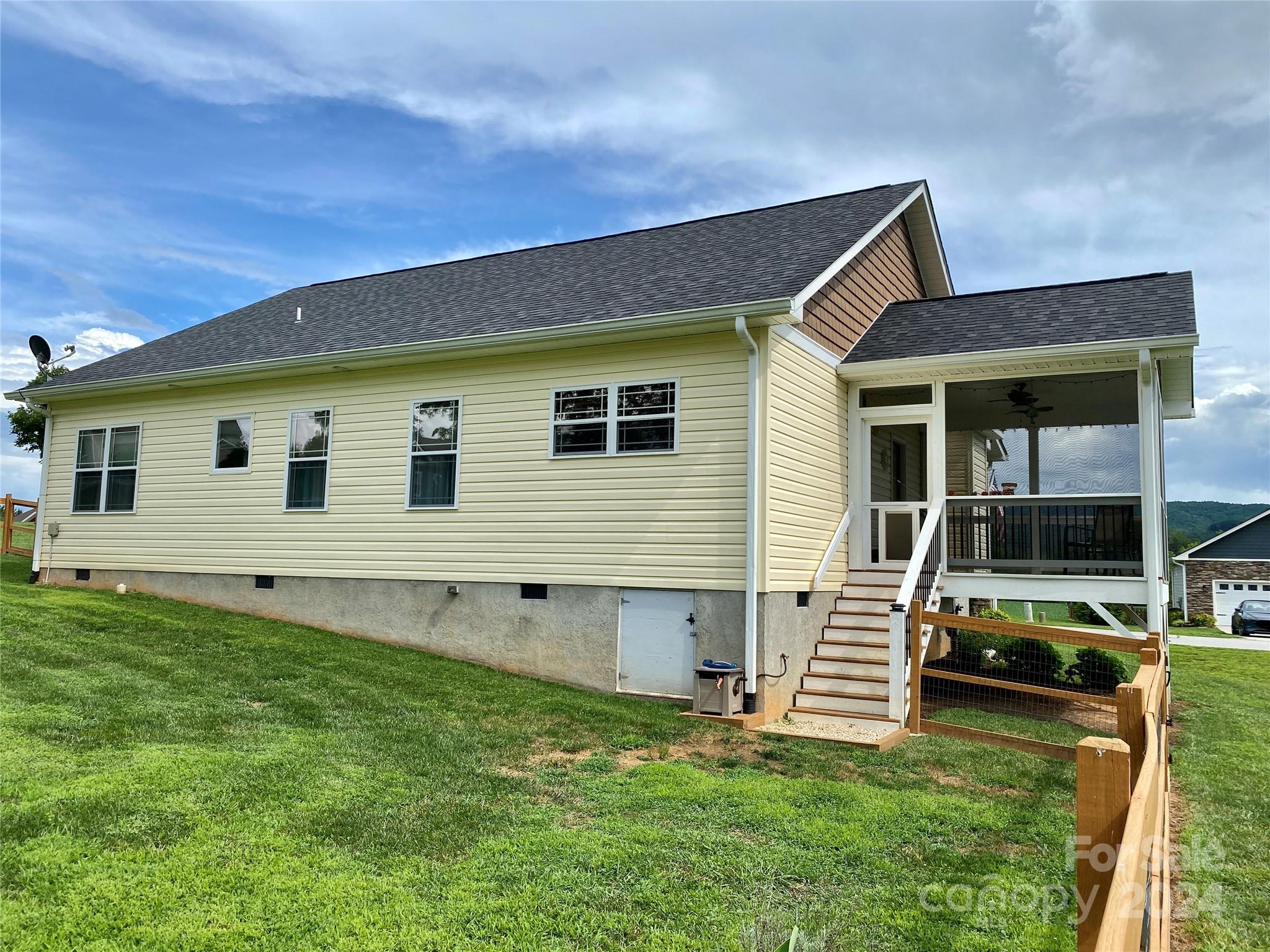 362 River Breeze Lane