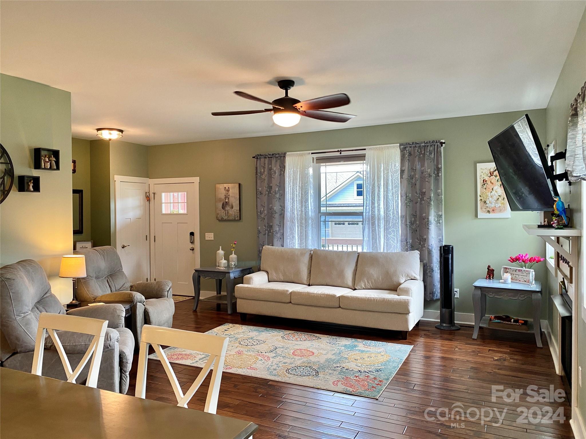 362 River Breeze Lane