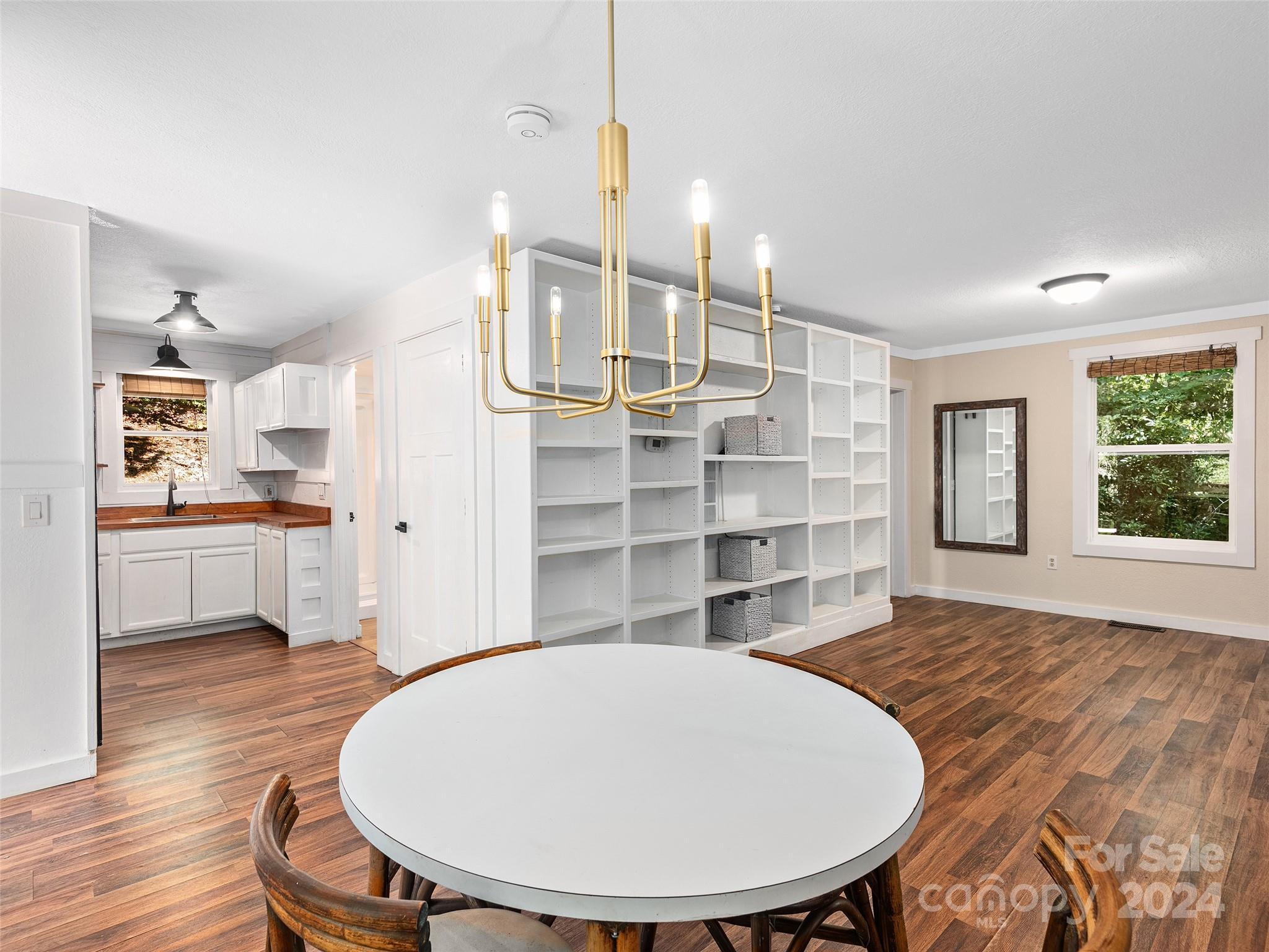 336 Chambers Lane