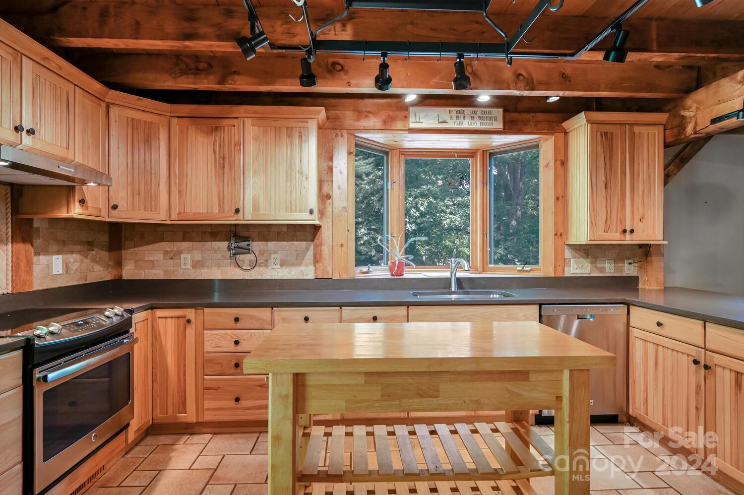 4 Poplar Drive