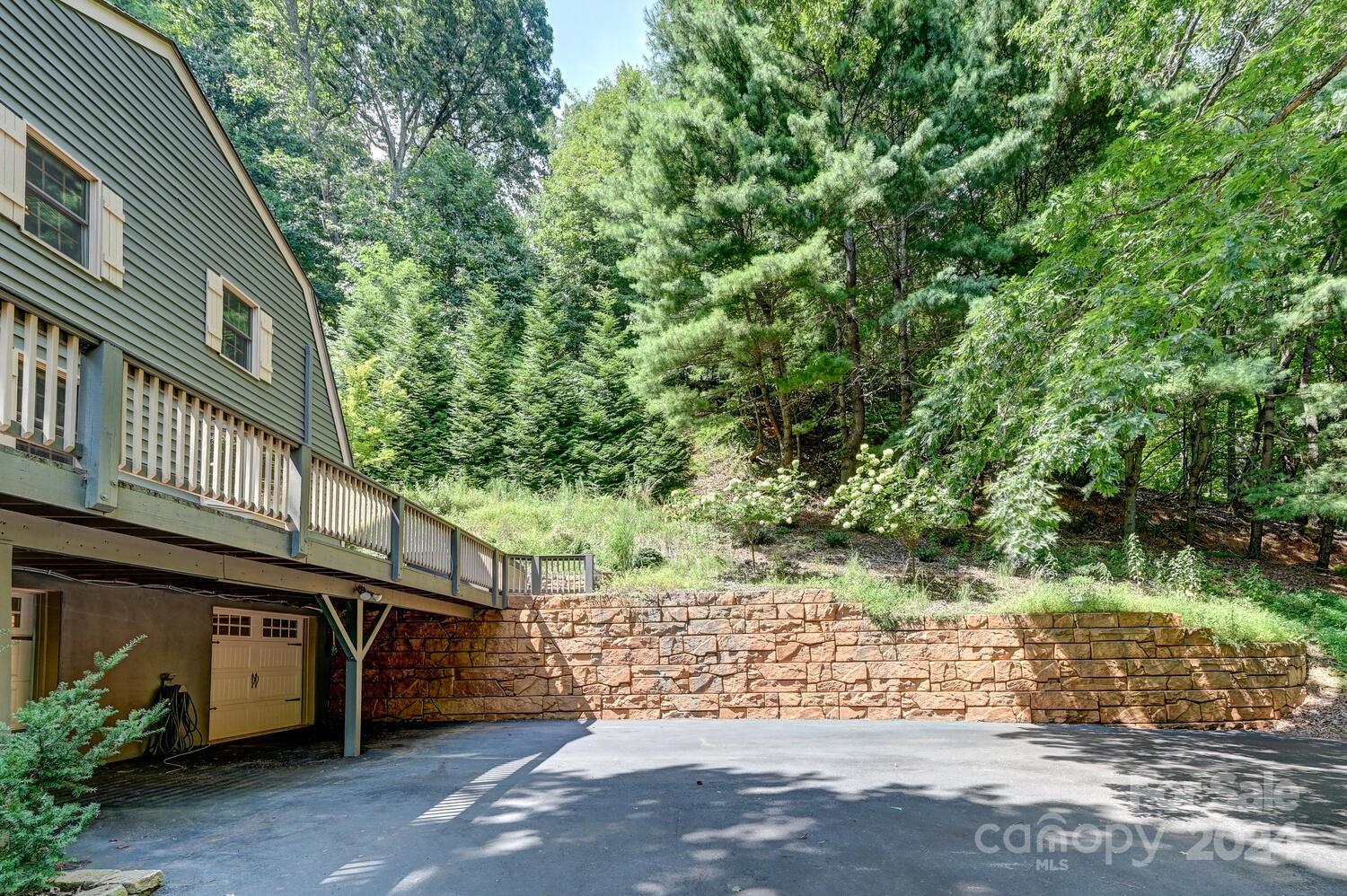 4 Poplar Drive