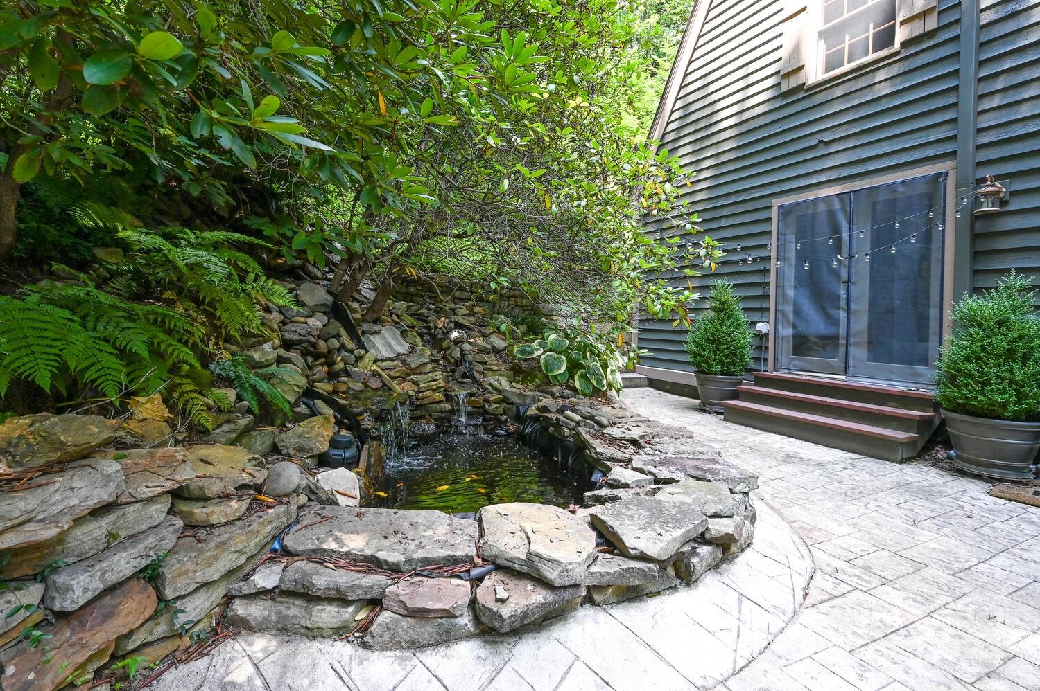 4 Poplar Drive
