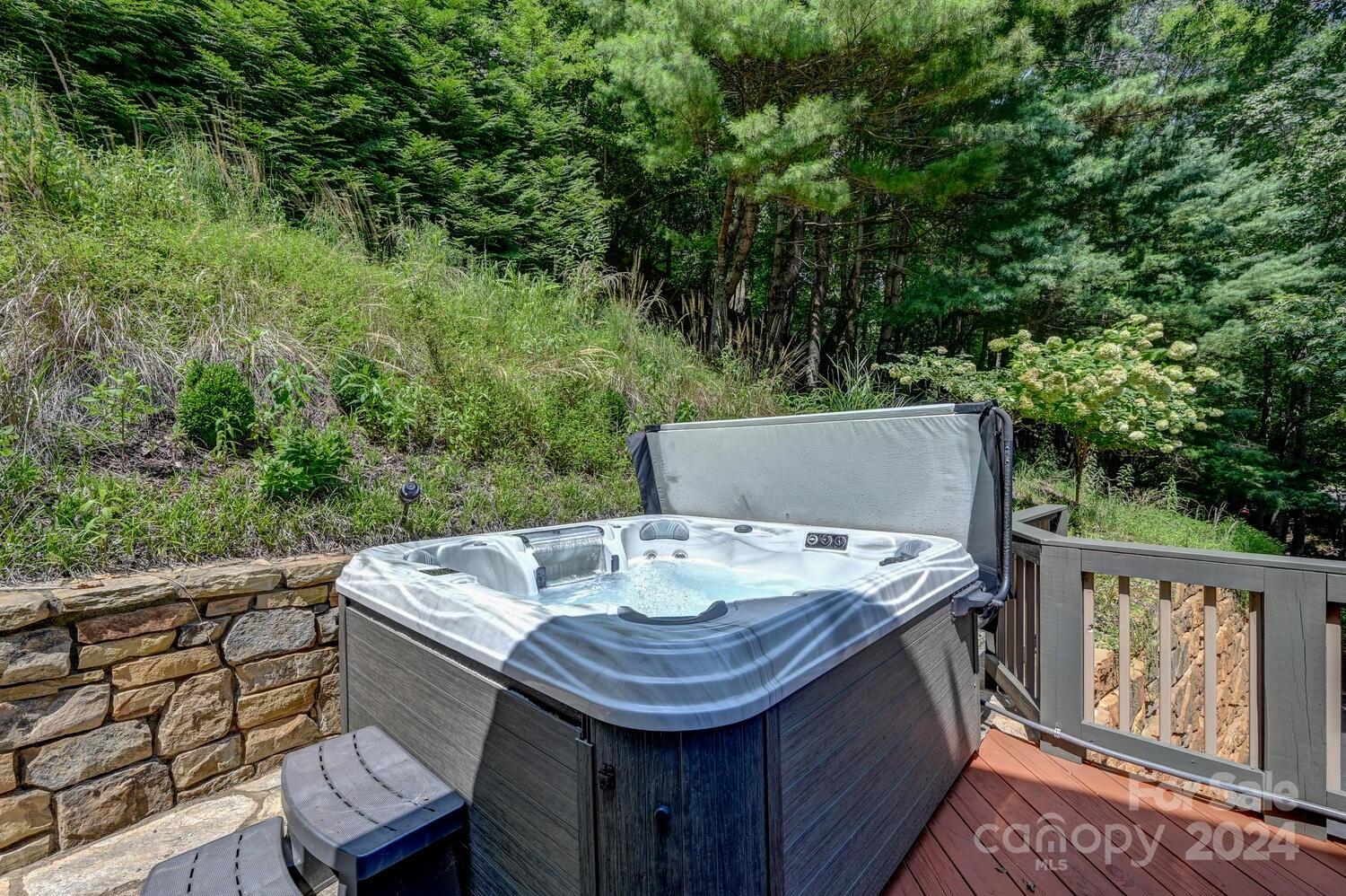 4 Poplar Drive