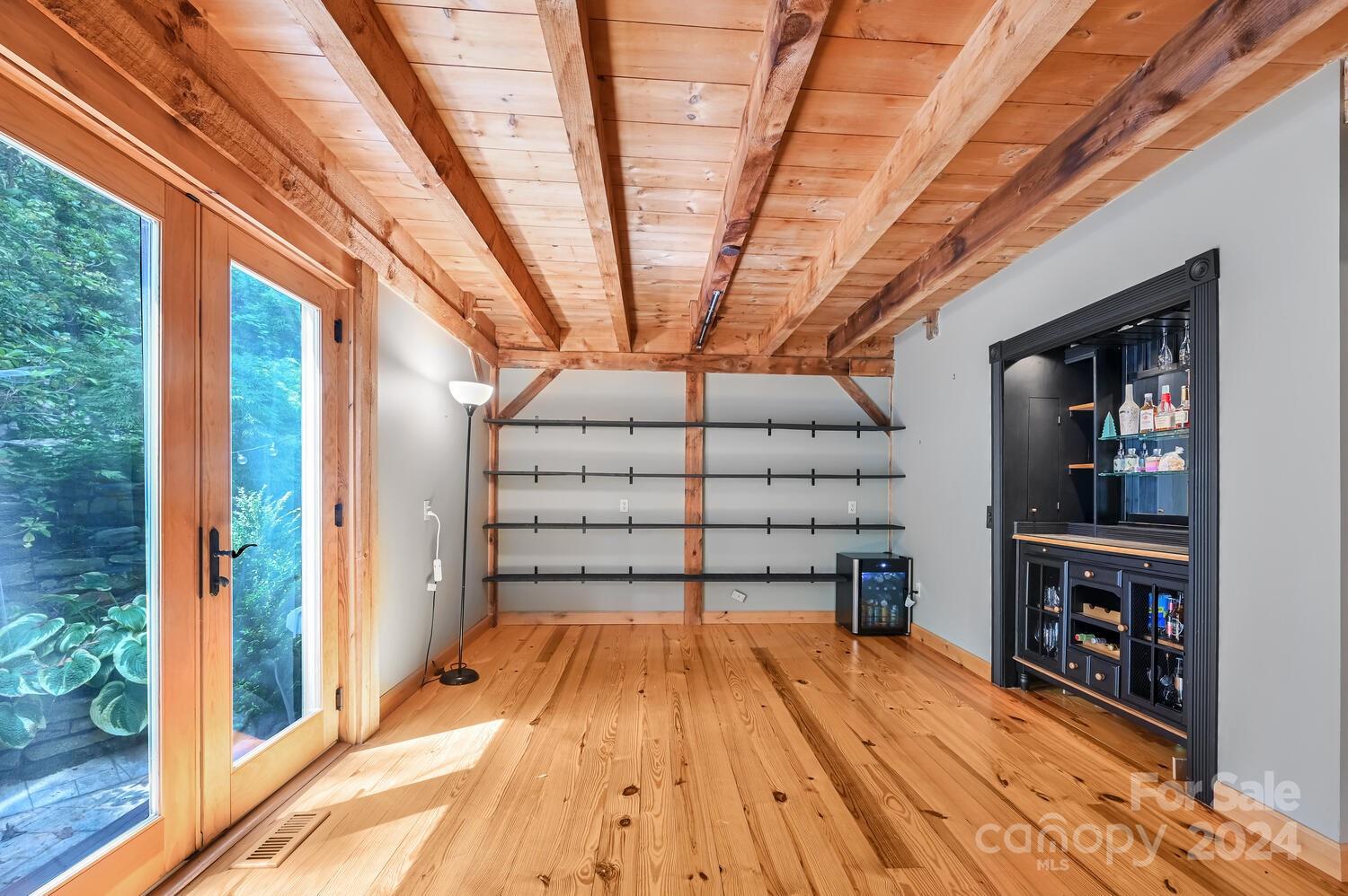 4 Poplar Drive