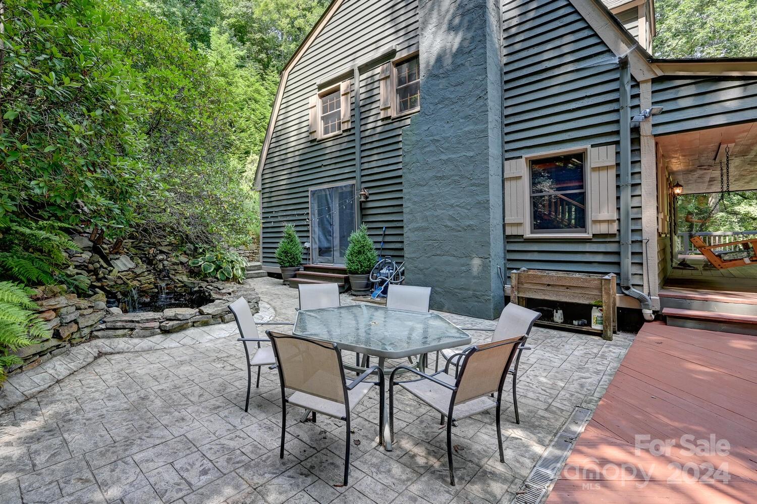 4 Poplar Drive