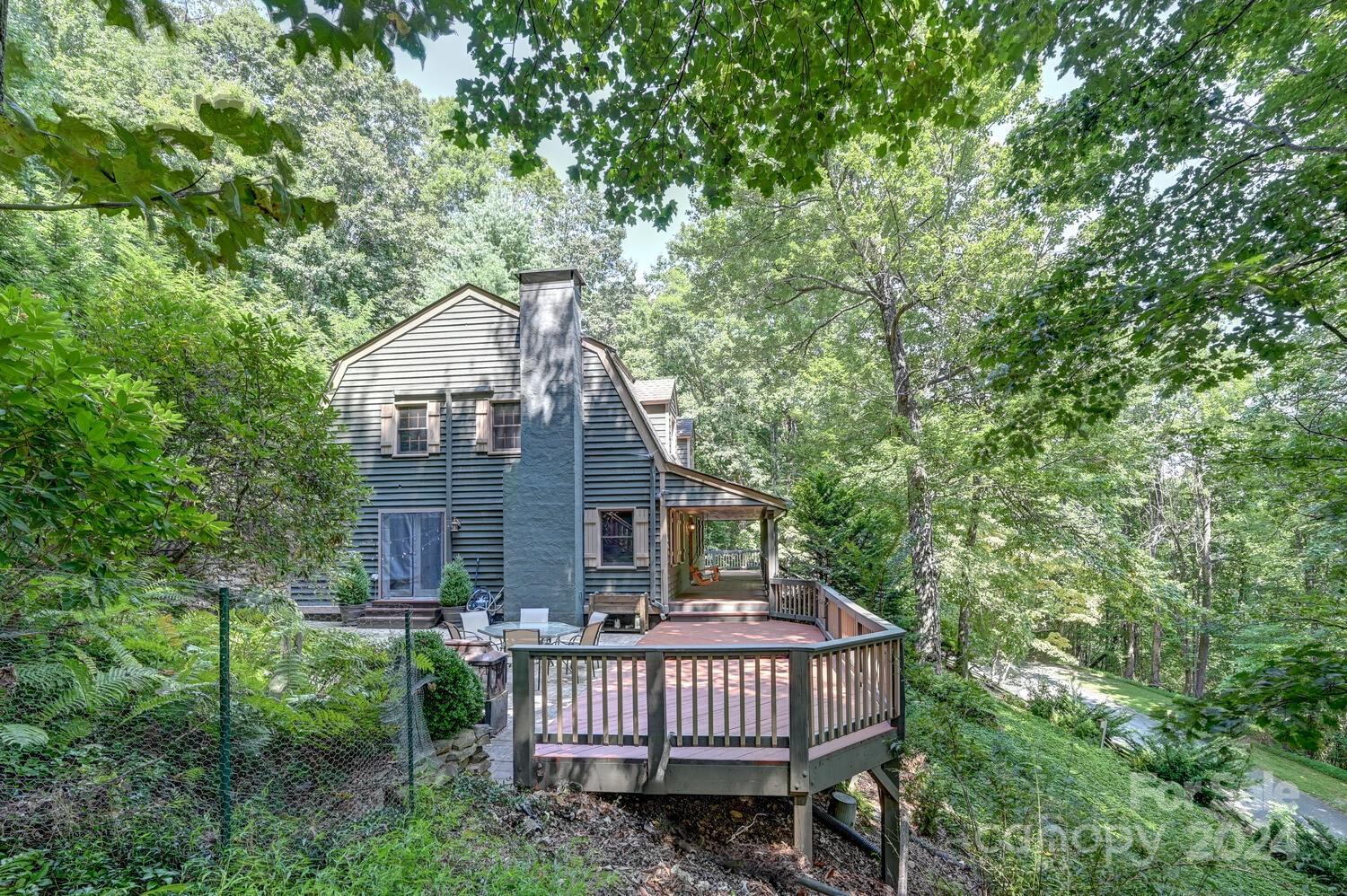 4 Poplar Drive