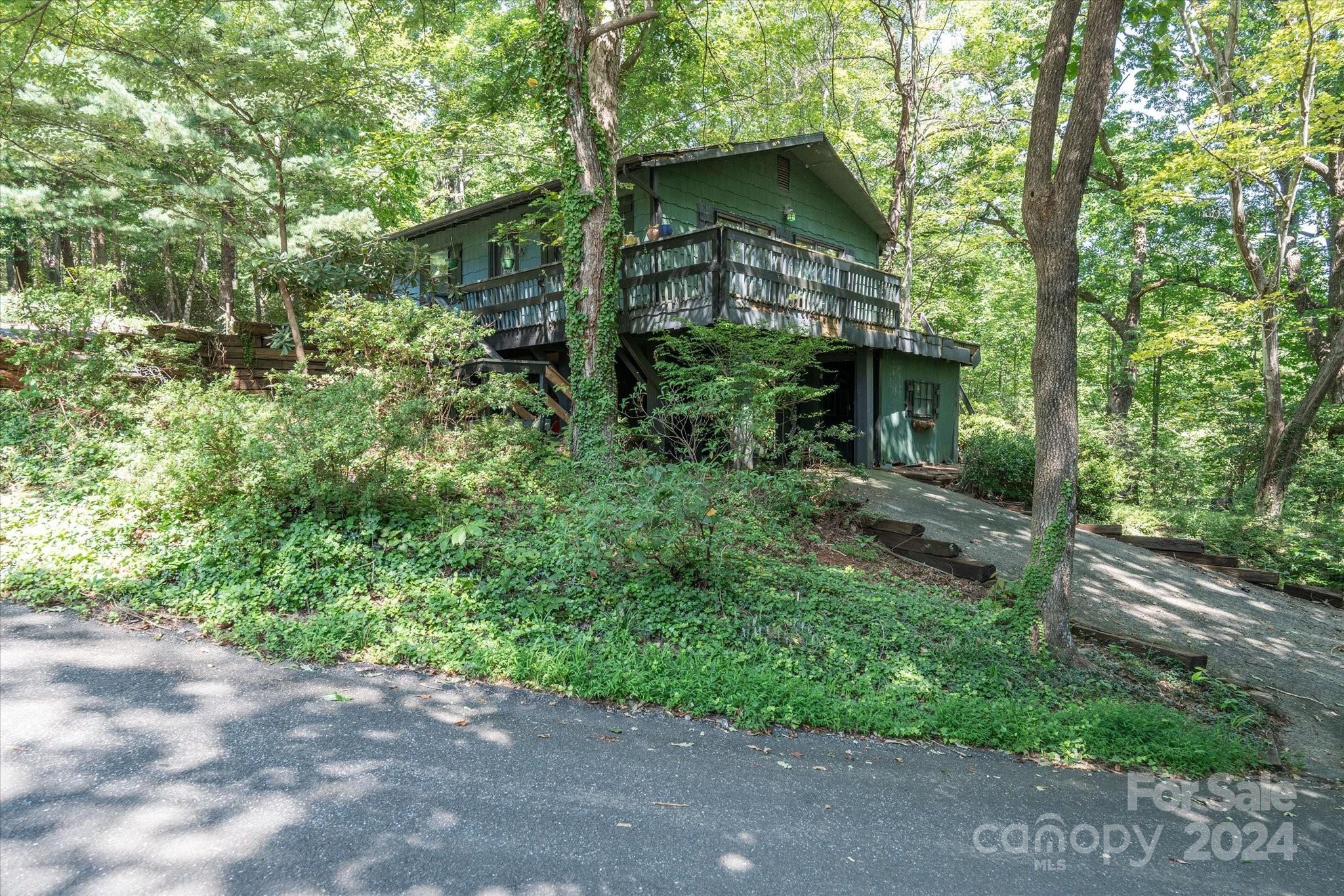 272 Bluebird Road