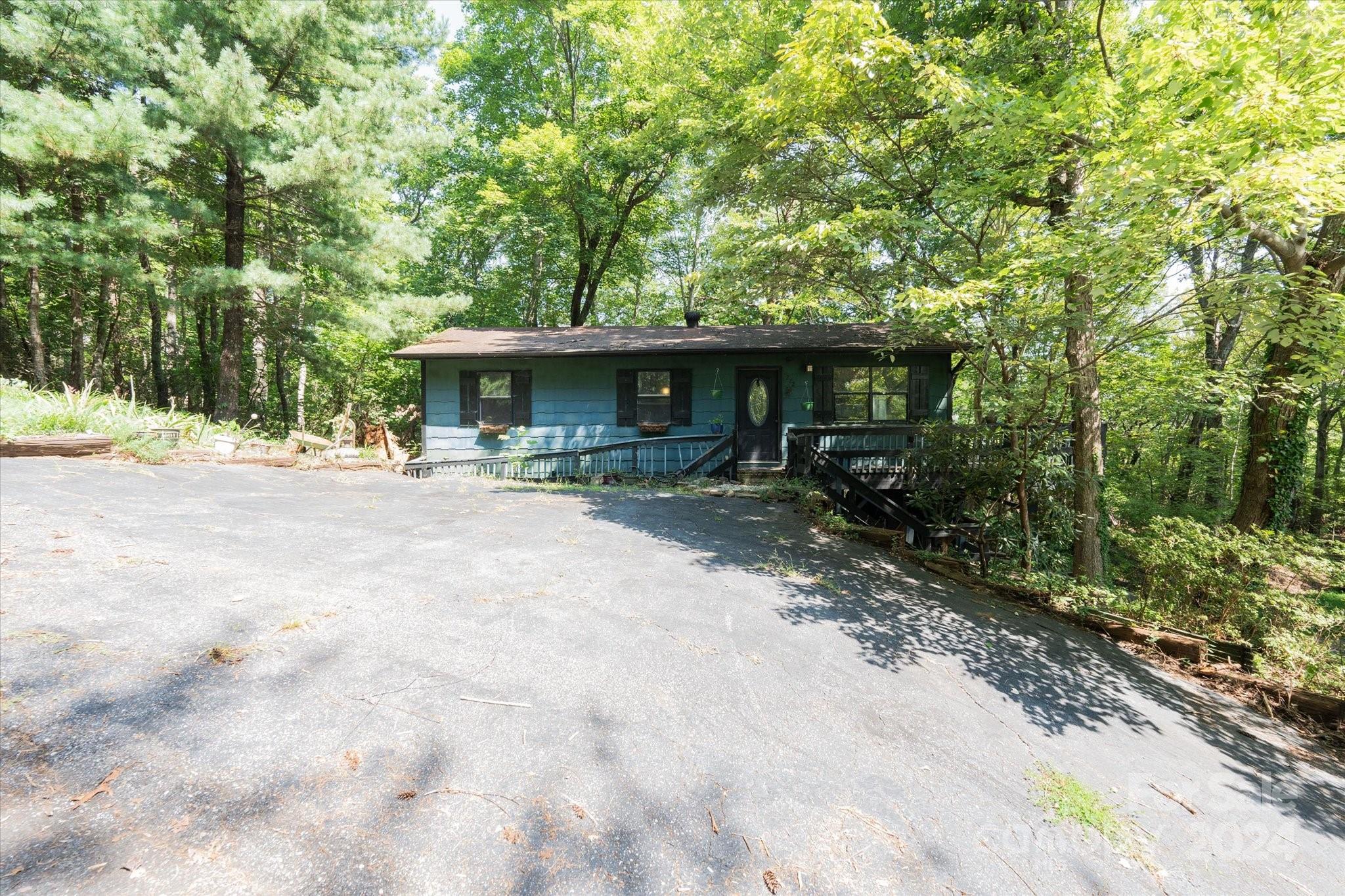 272 Bluebird Road
