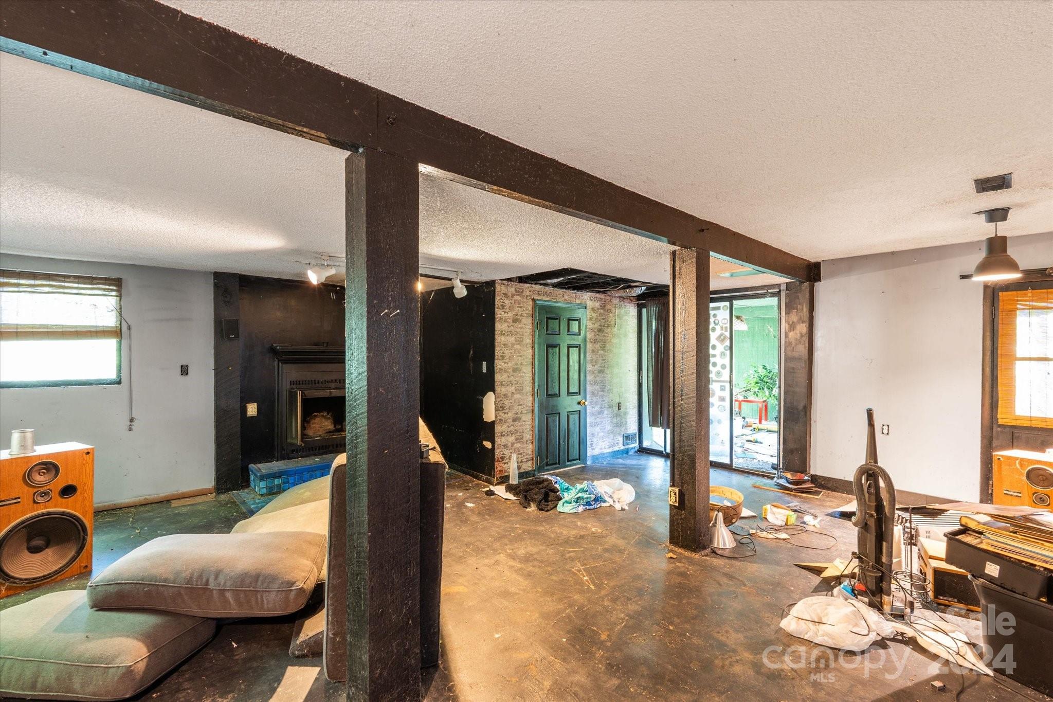 272 Bluebird Road
