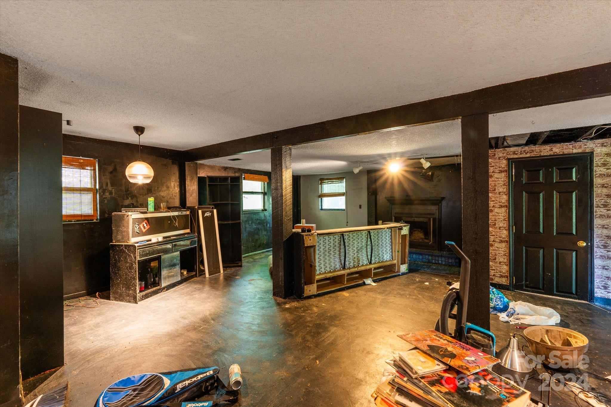 272 Bluebird Road