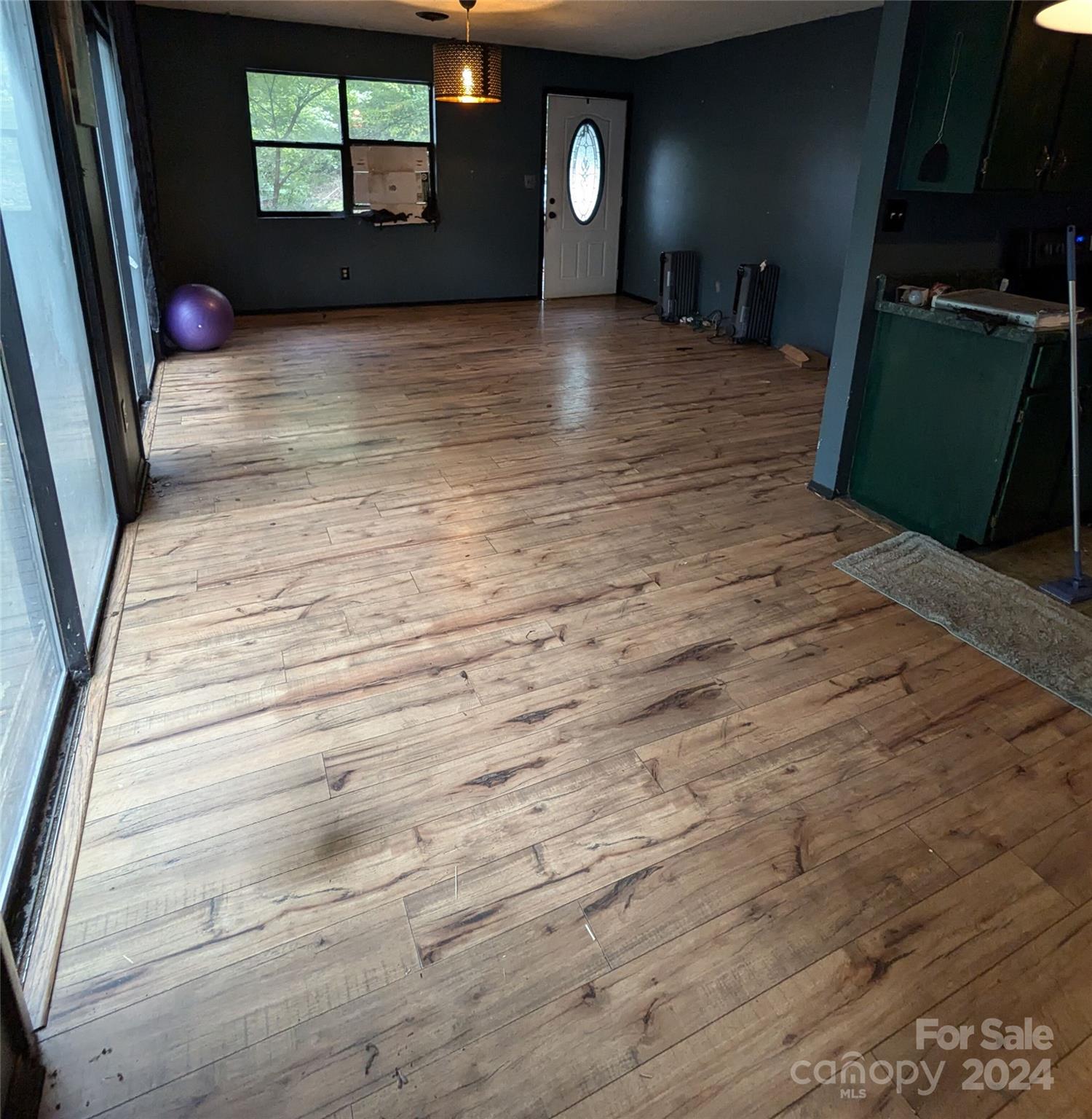 272 Bluebird Road