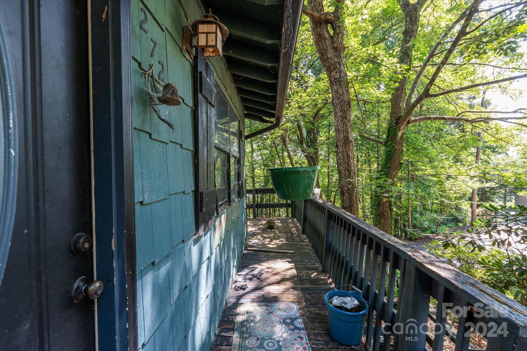 272 Bluebird Road
