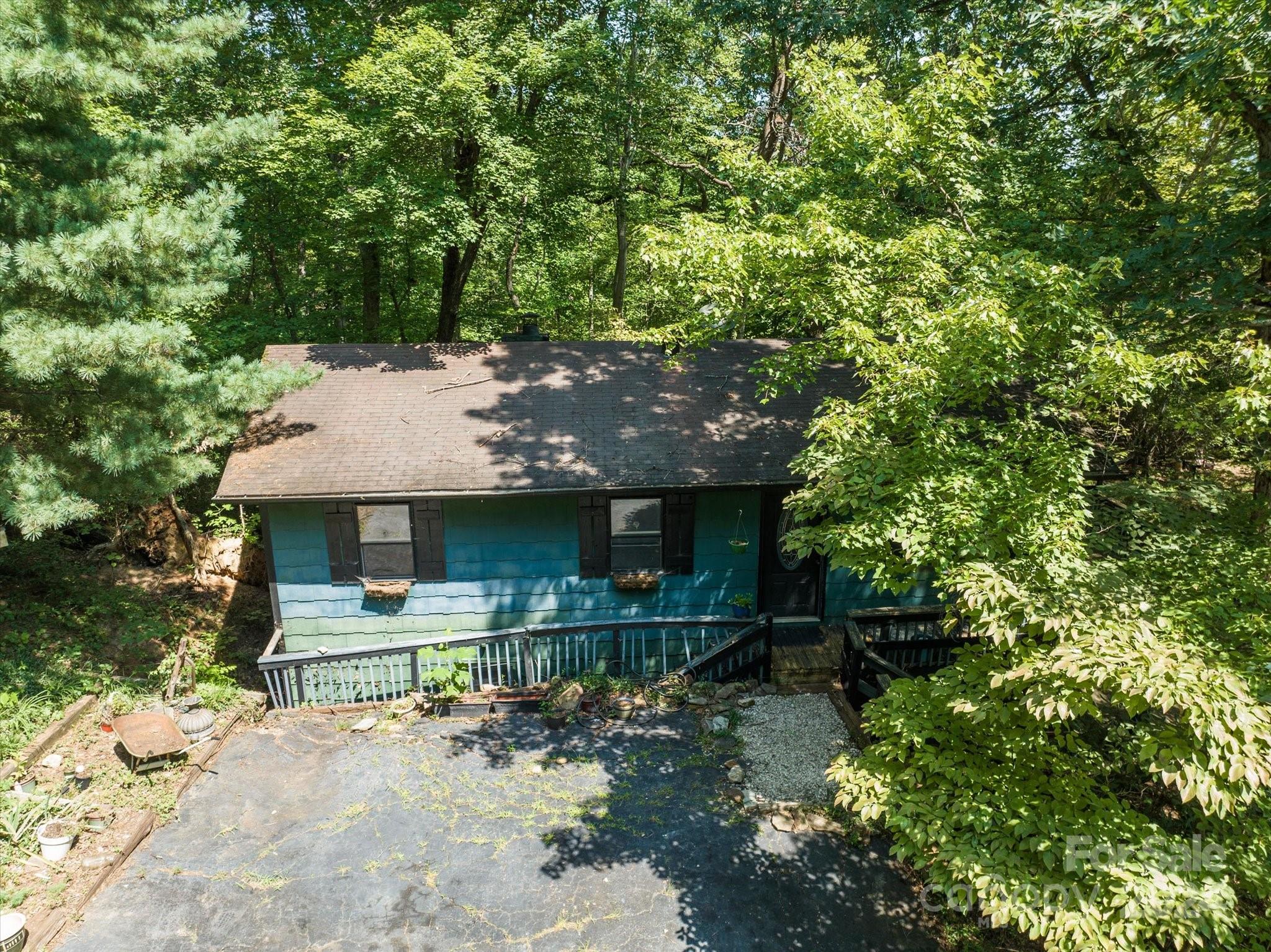 272 Bluebird Road