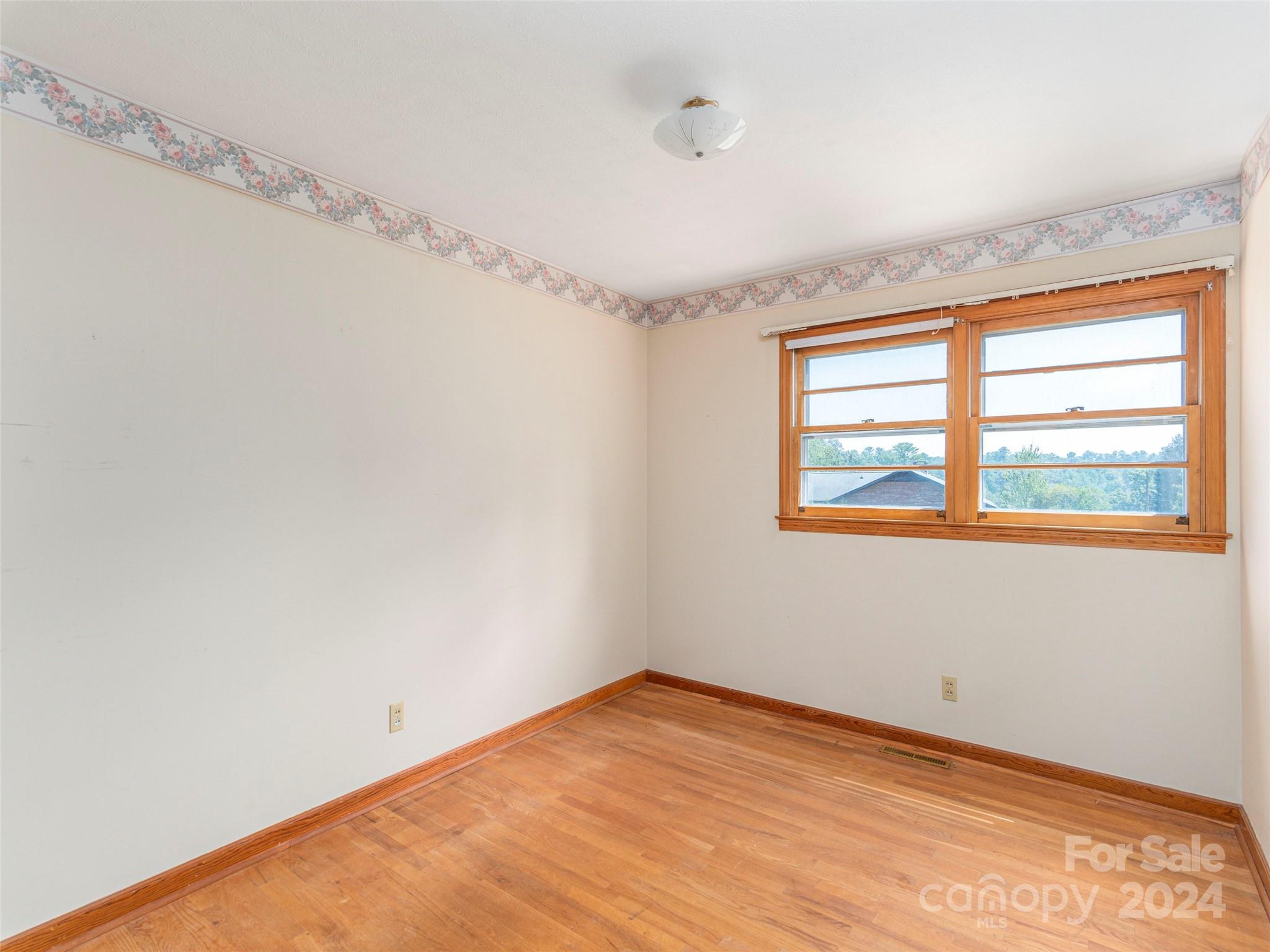 304 Oklawaha Circle