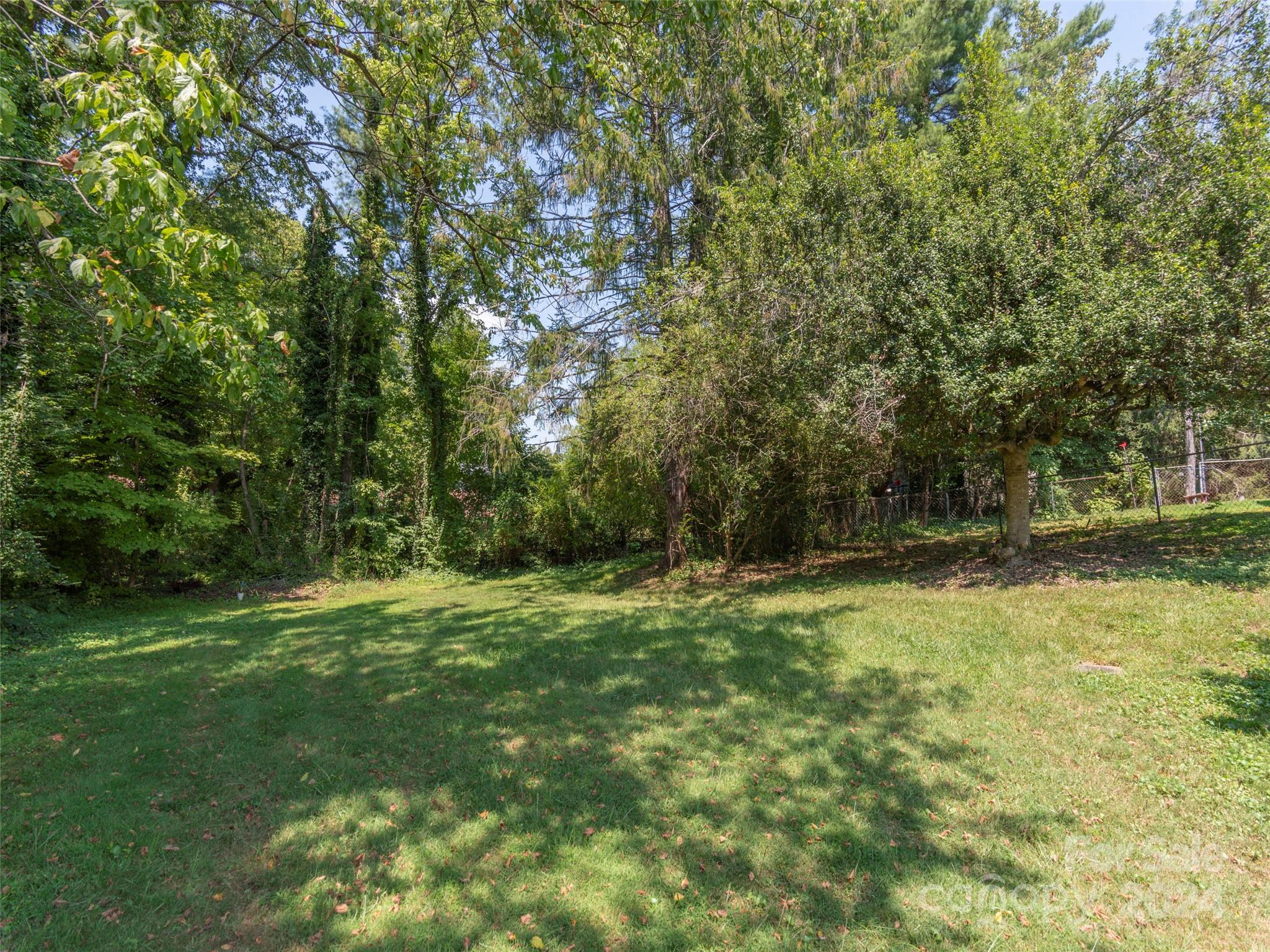 304 Oklawaha Circle