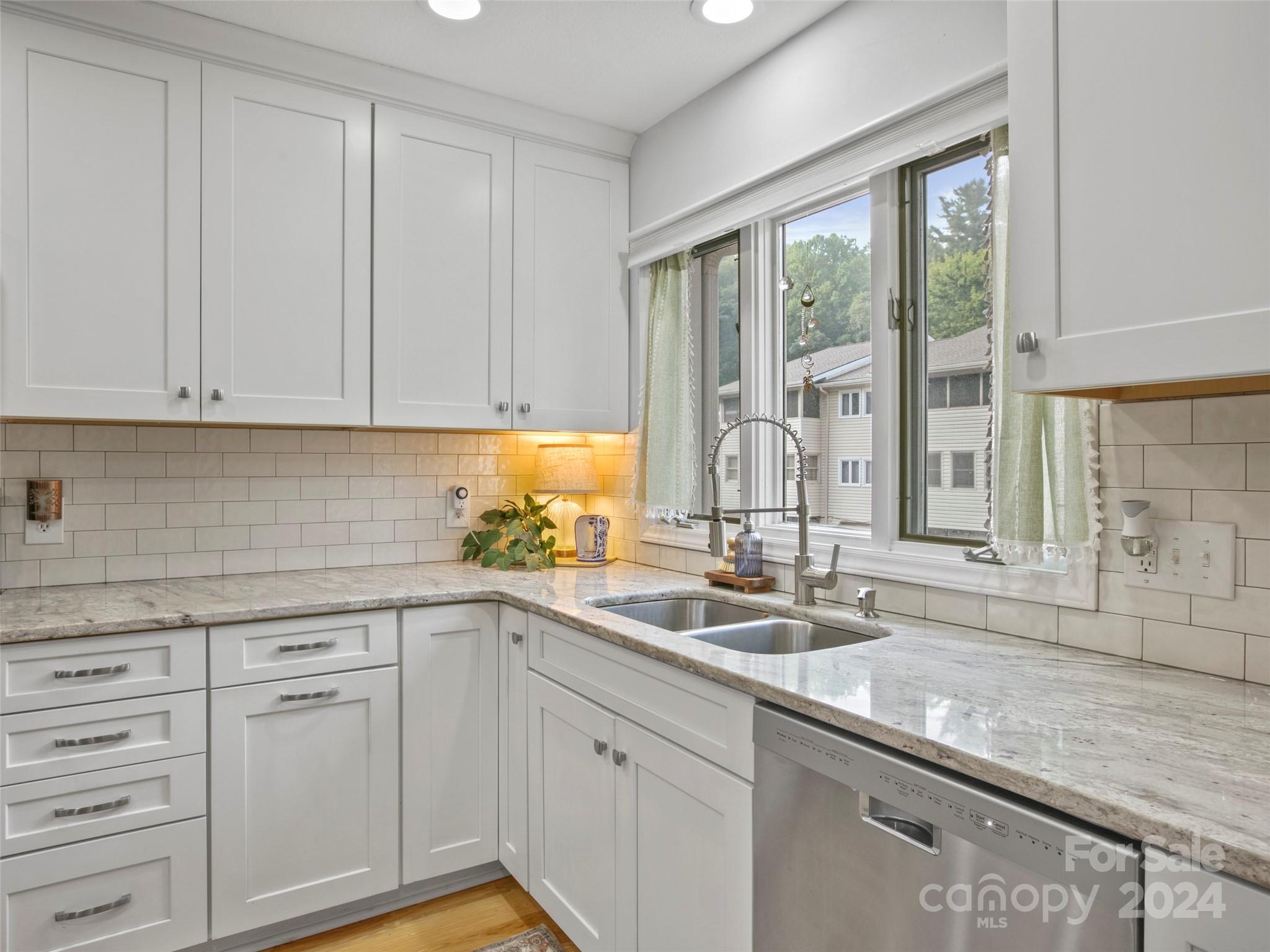121 N Britton Creek Court
