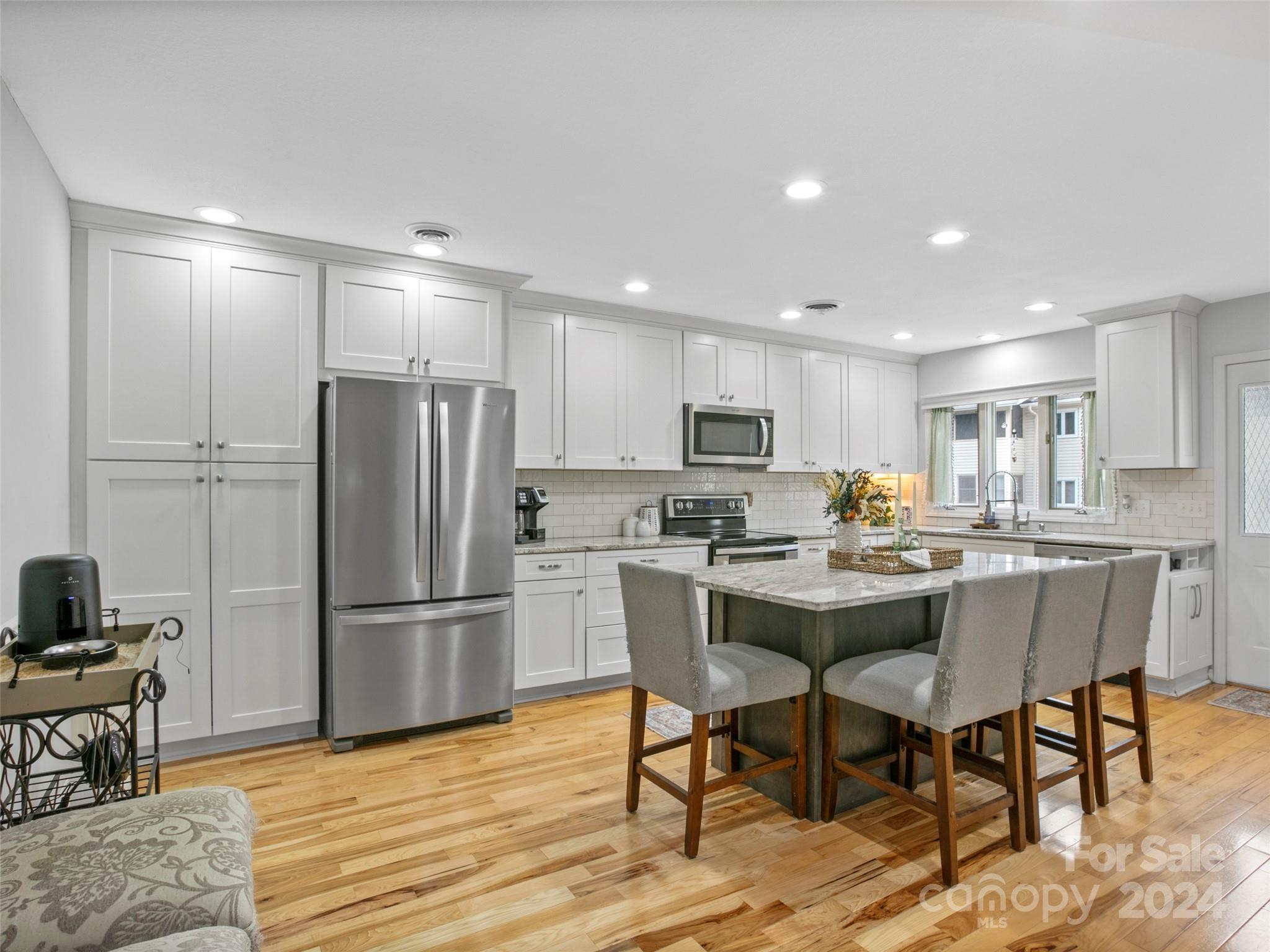 121 N Britton Creek Court