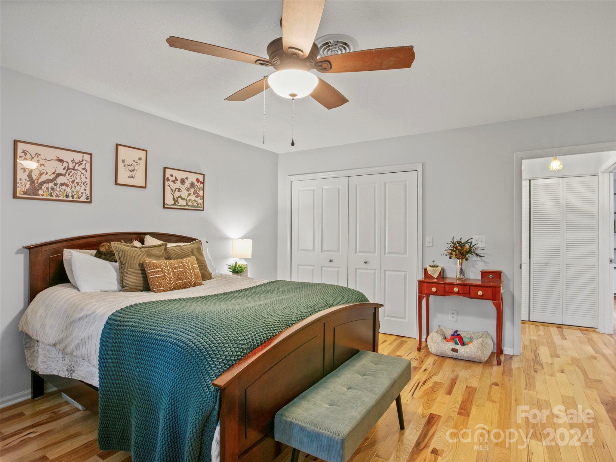 121 N Britton Creek Court