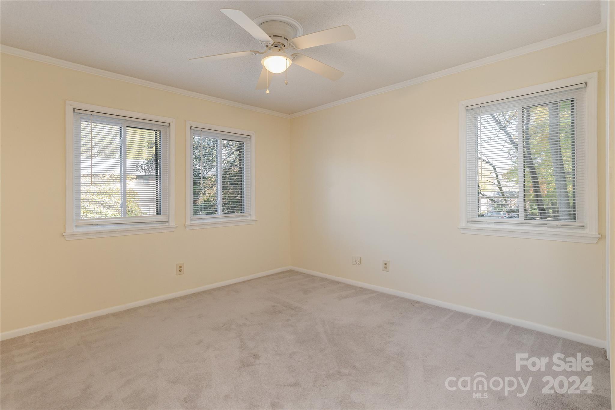 27 Lake Drive Unit: I1