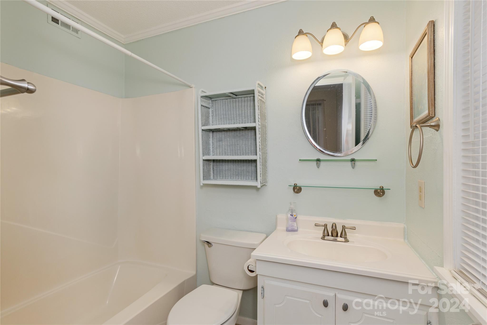 27 Lake Drive Unit: I1