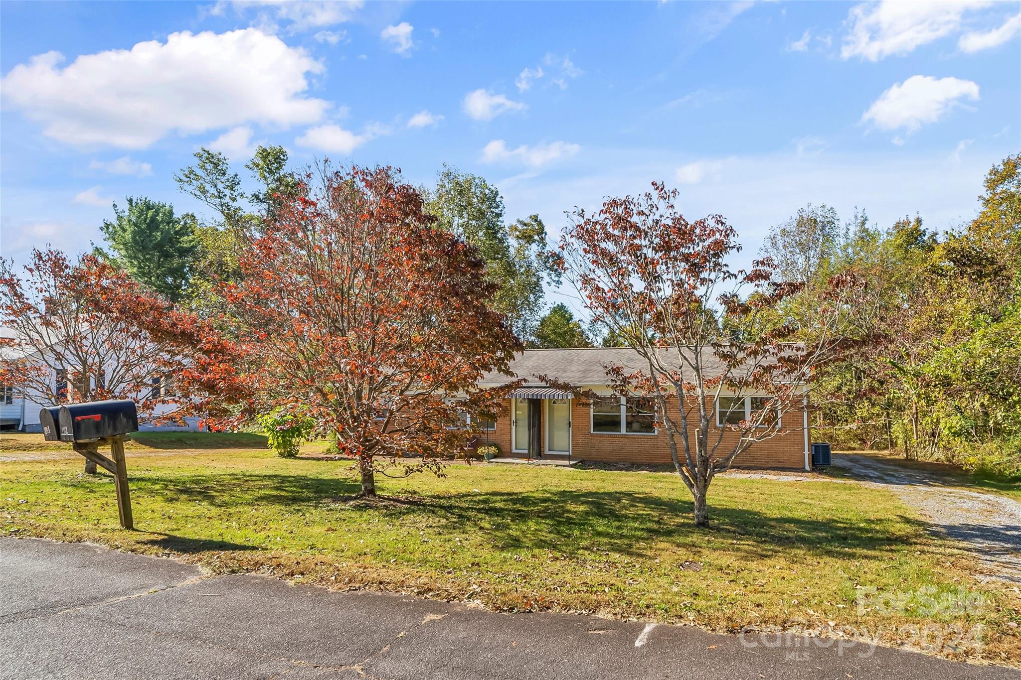 202/204 Barbour Drive