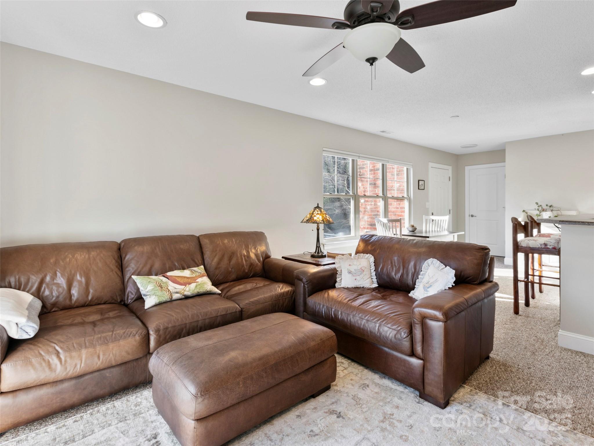 252 Wash Creek Drive Unit: H