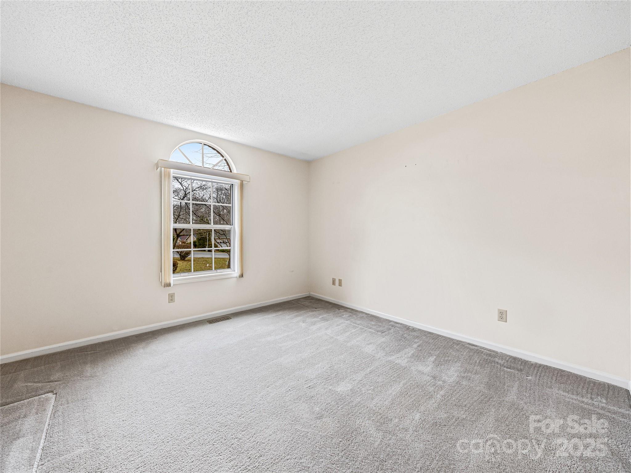 5 St Andrews Drive